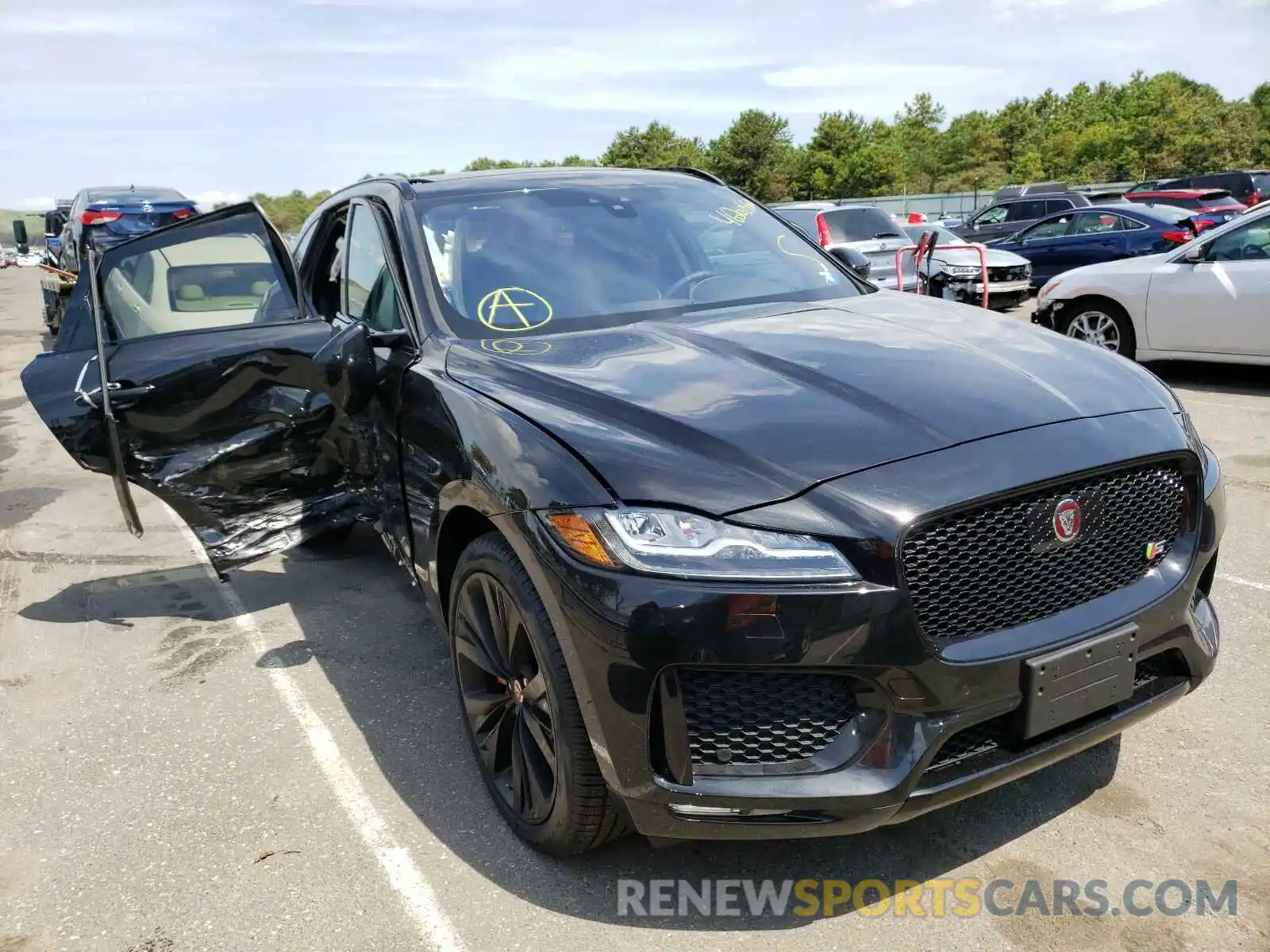 1 Photograph of a damaged car SADCM2FV3LA646684 JAGUAR F-PACE 2020