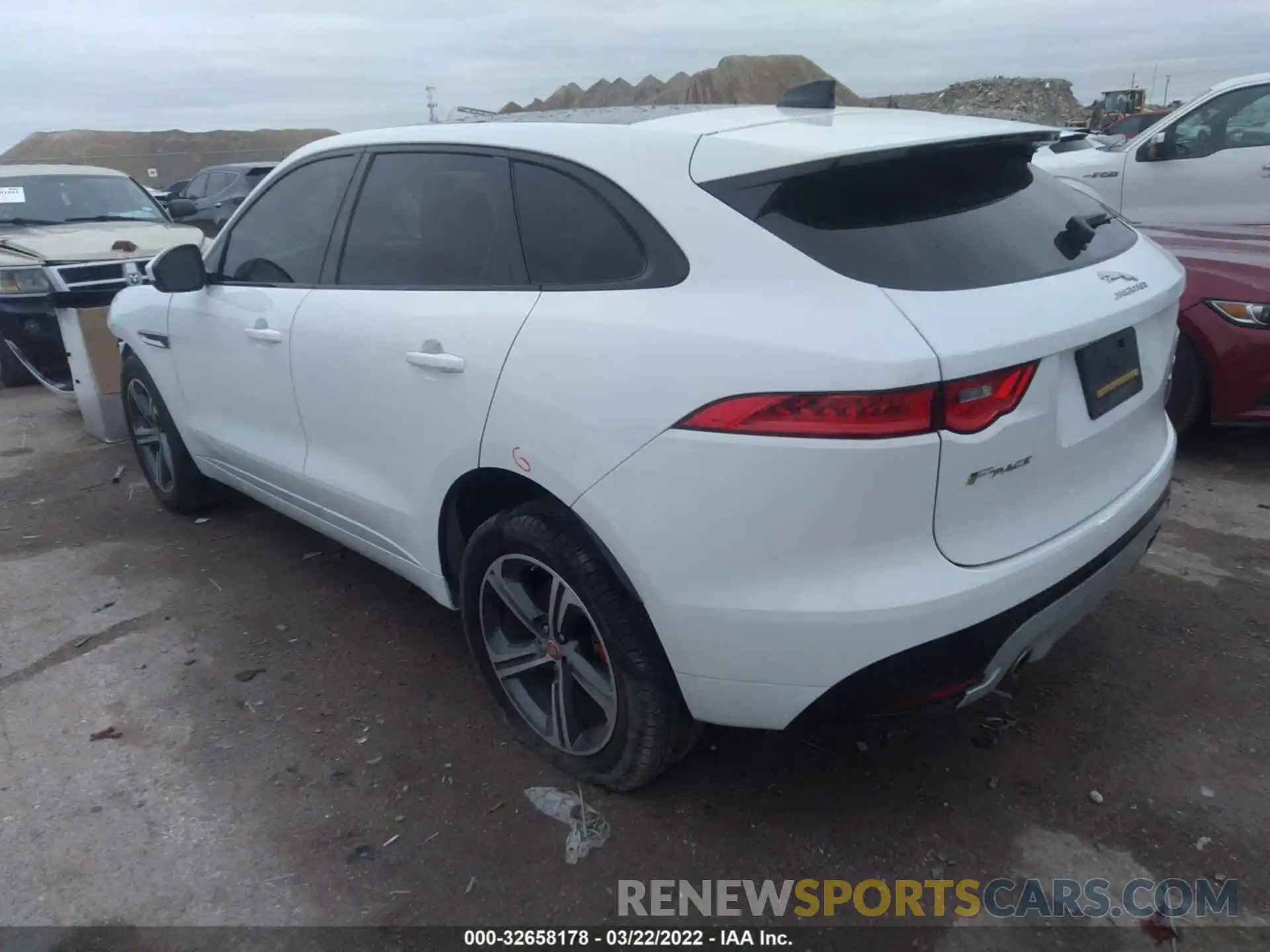 3 Photograph of a damaged car SADCM2FV4LA637749 JAGUAR F-PACE 2020