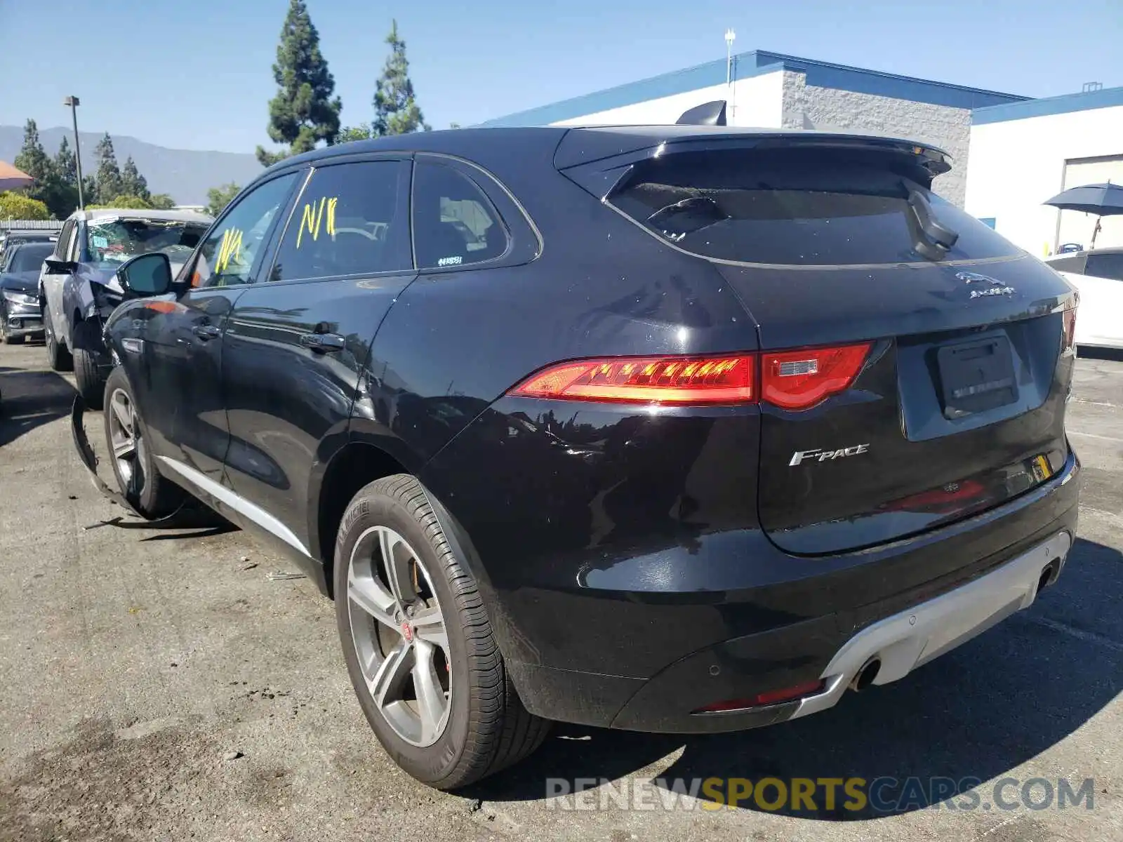 3 Photograph of a damaged car SADCM2FV5LA640935 JAGUAR F-PACE 2020