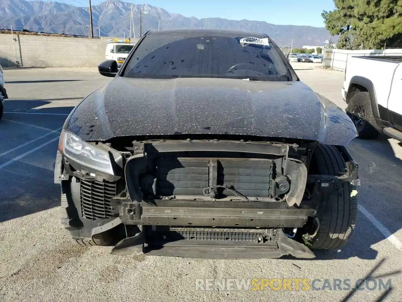 5 Photograph of a damaged car SADCM2FV8LA640346 JAGUAR F-PACE 2020