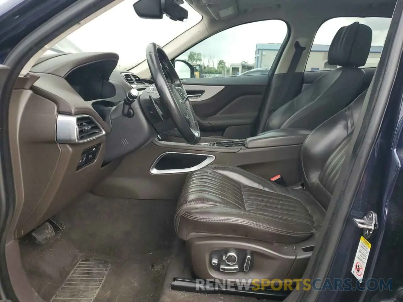 7 Photograph of a damaged car SADCN2GX4LA624917 JAGUAR F-PACE 2020