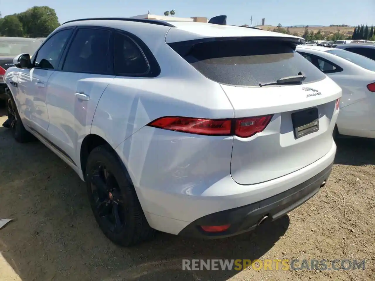 3 Photograph of a damaged car SADCP2FX7LA622316 JAGUAR F-PACE 2020