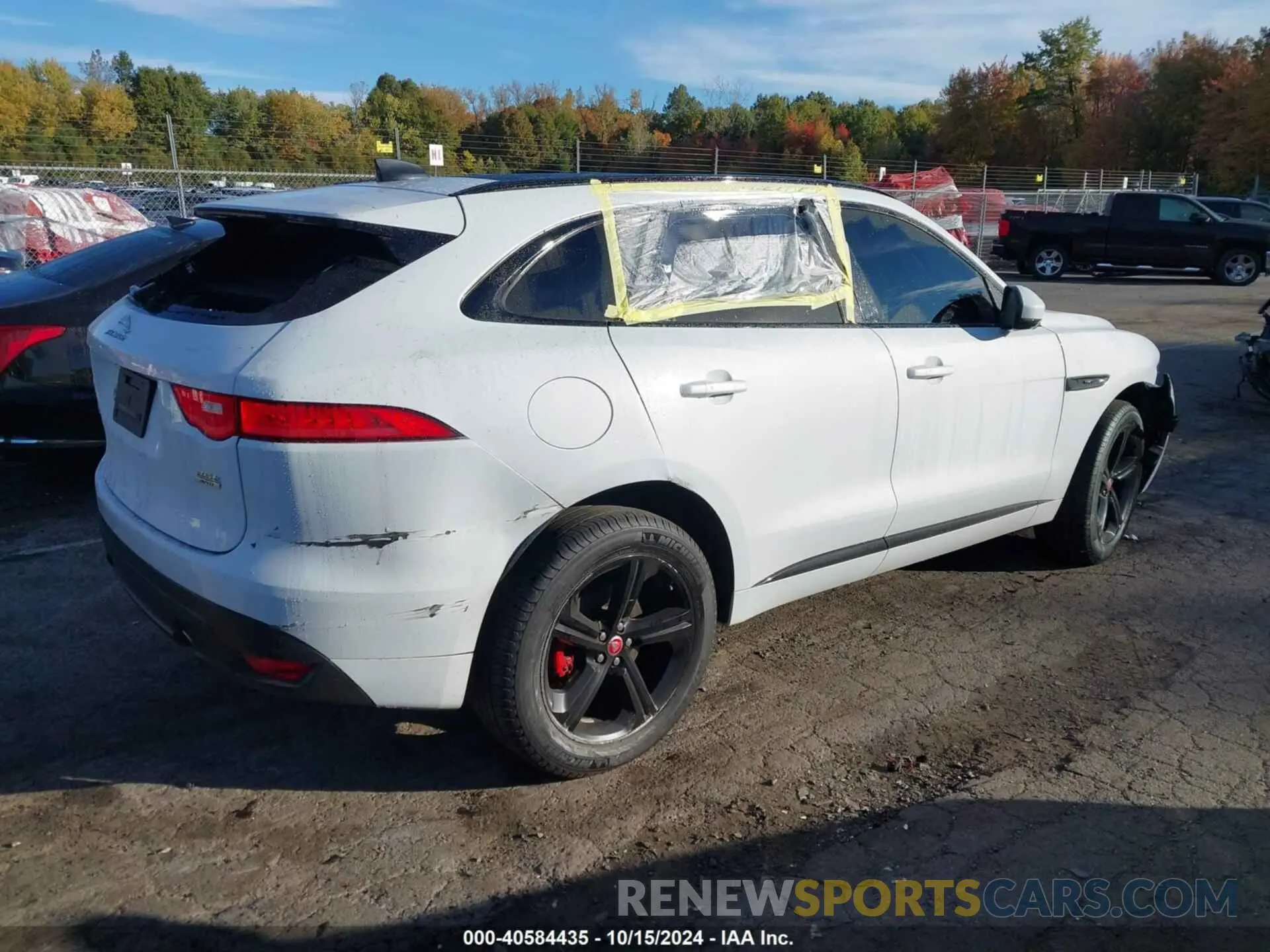 13 Photograph of a damaged car SADCP2FX8LA641778 JAGUAR F-PACE 2020