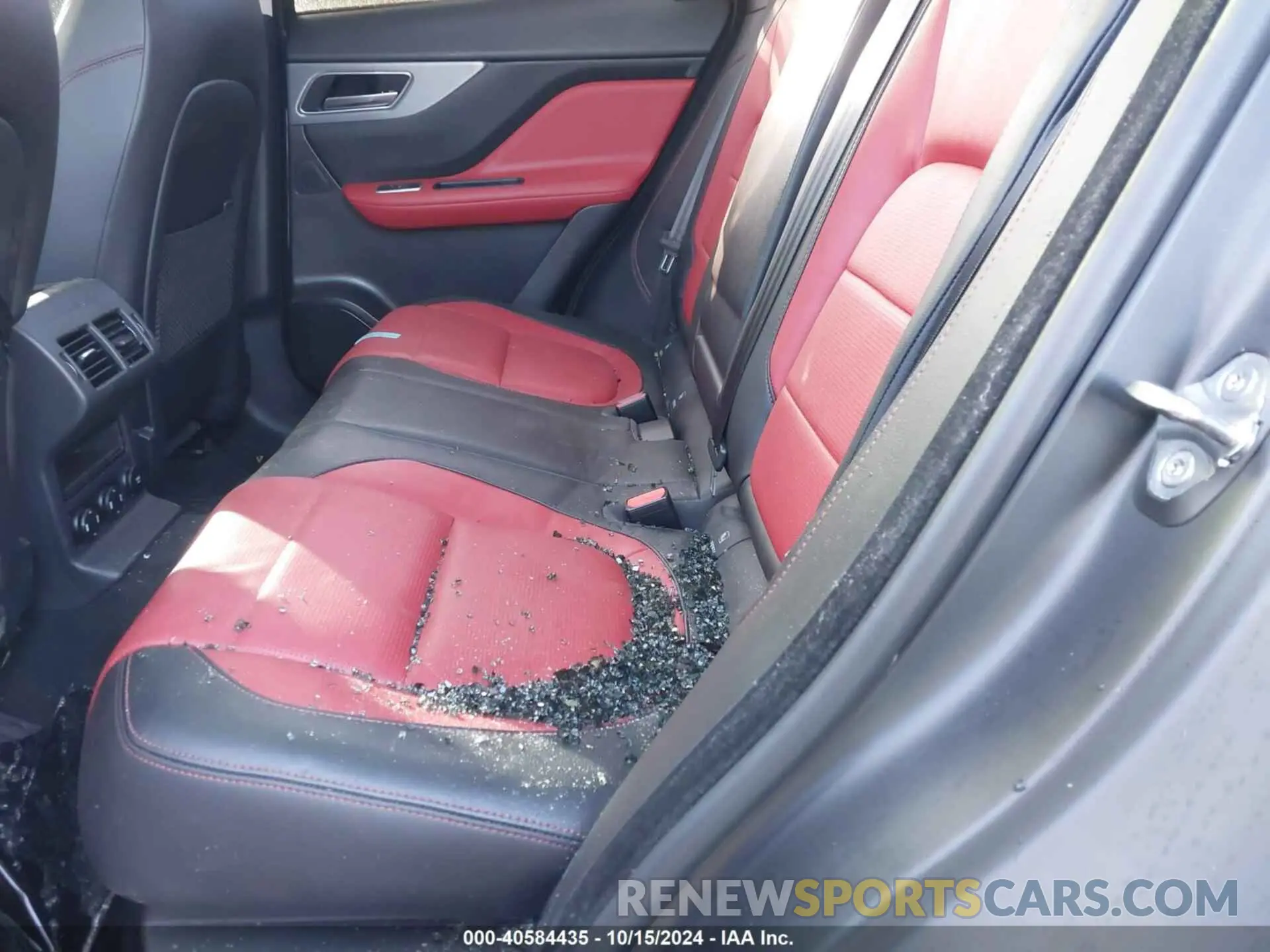 8 Photograph of a damaged car SADCP2FX8LA641778 JAGUAR F-PACE 2020