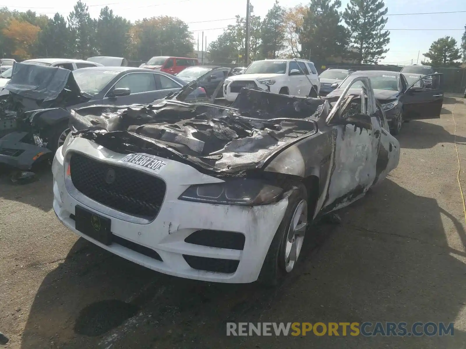 2 Photograph of a damaged car SADCS2FX1LA644438 JAGUAR F-PACE 2020