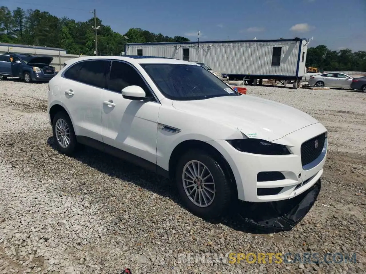 4 Photograph of a damaged car SADCS2FX2LA638535 JAGUAR F-PACE 2020