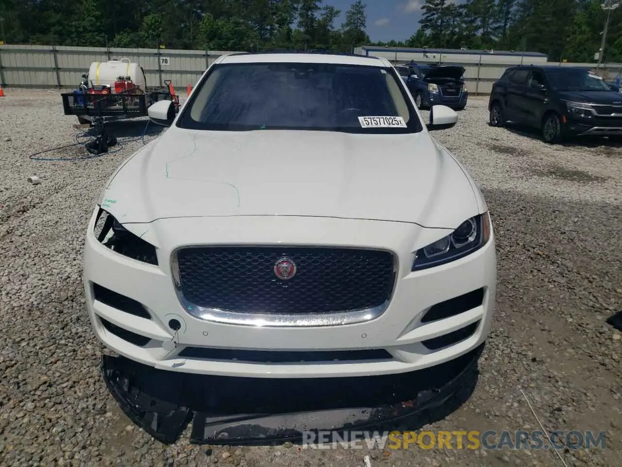 5 Photograph of a damaged car SADCS2FX2LA638535 JAGUAR F-PACE 2020