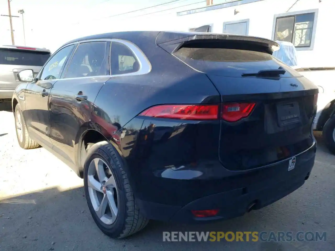 3 Photograph of a damaged car SADCS2FX7LA643181 JAGUAR F-PACE 2020