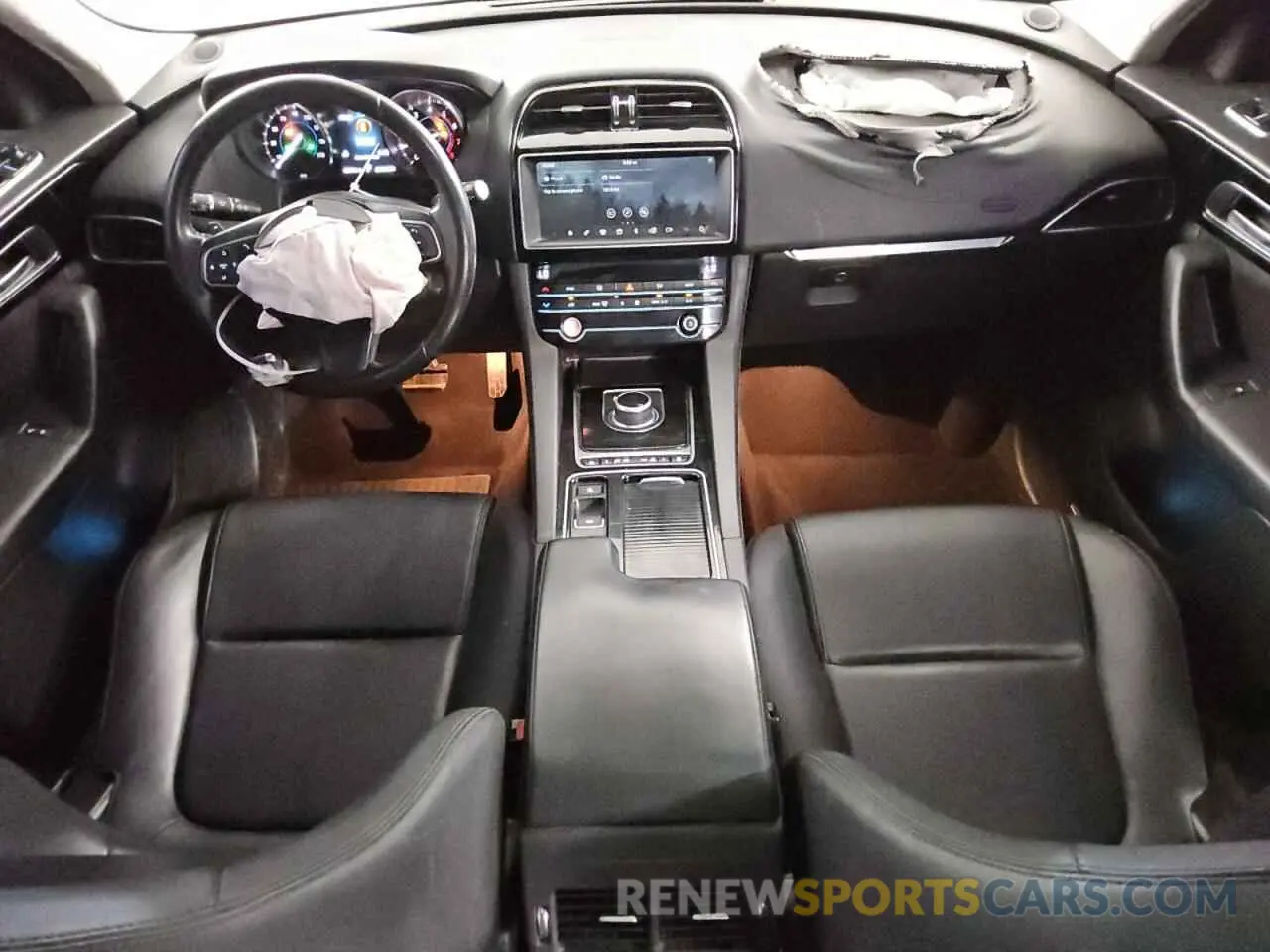 8 Photograph of a damaged car SADCS2FXXLA644566 JAGUAR F-PACE 2020