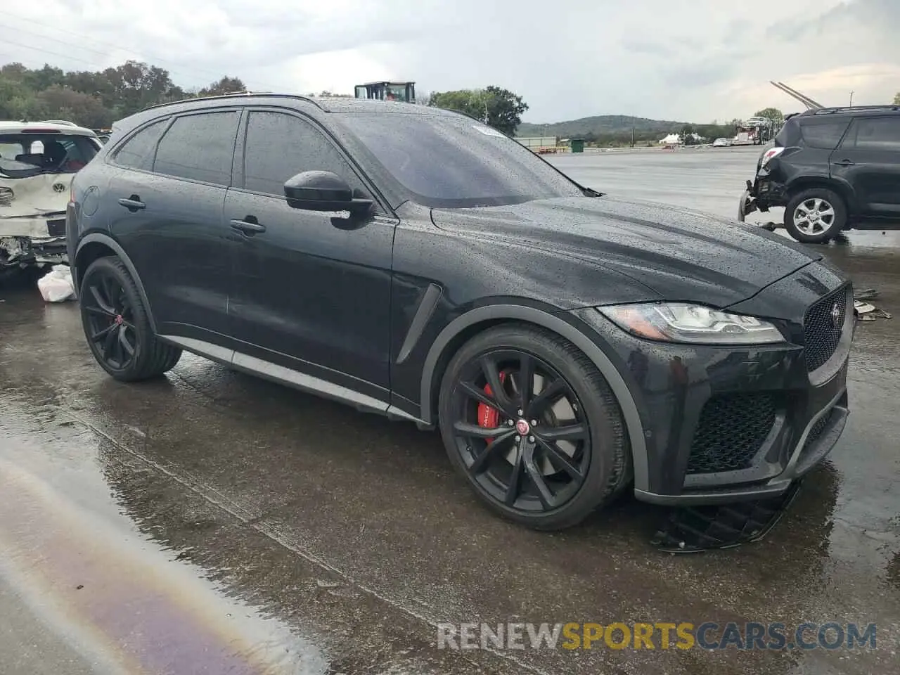 4 Photograph of a damaged car SADCZ2EE3LA617303 JAGUAR F-PACE 2020