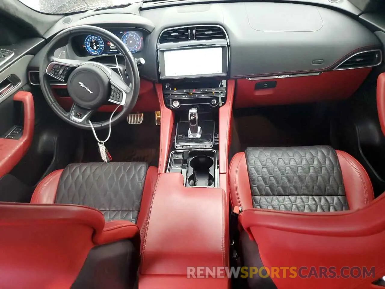 8 Photograph of a damaged car SADCZ2EE3LA617303 JAGUAR F-PACE 2020