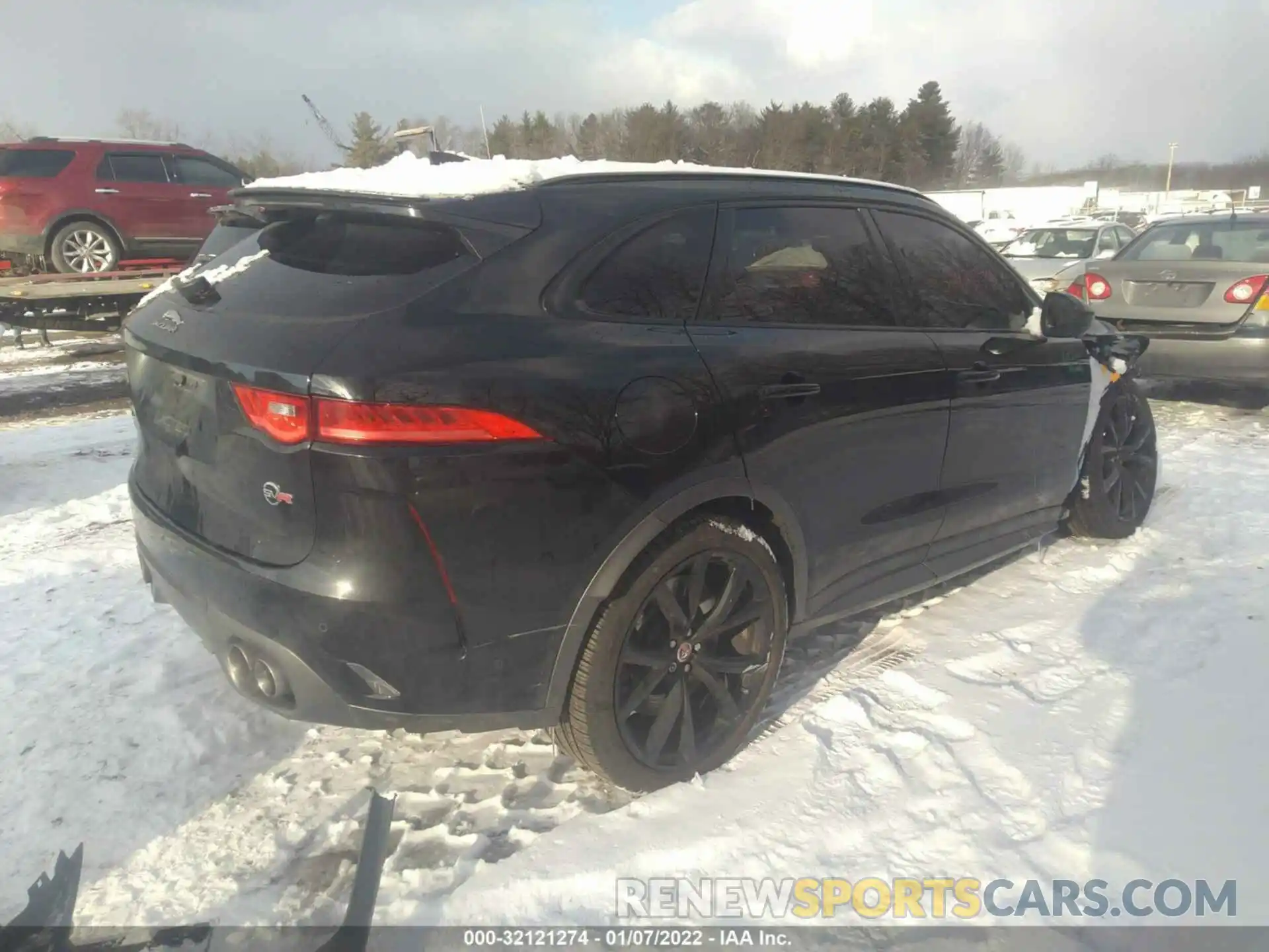 4 Photograph of a damaged car SADCZ2EE4LA638869 JAGUAR F-PACE 2020