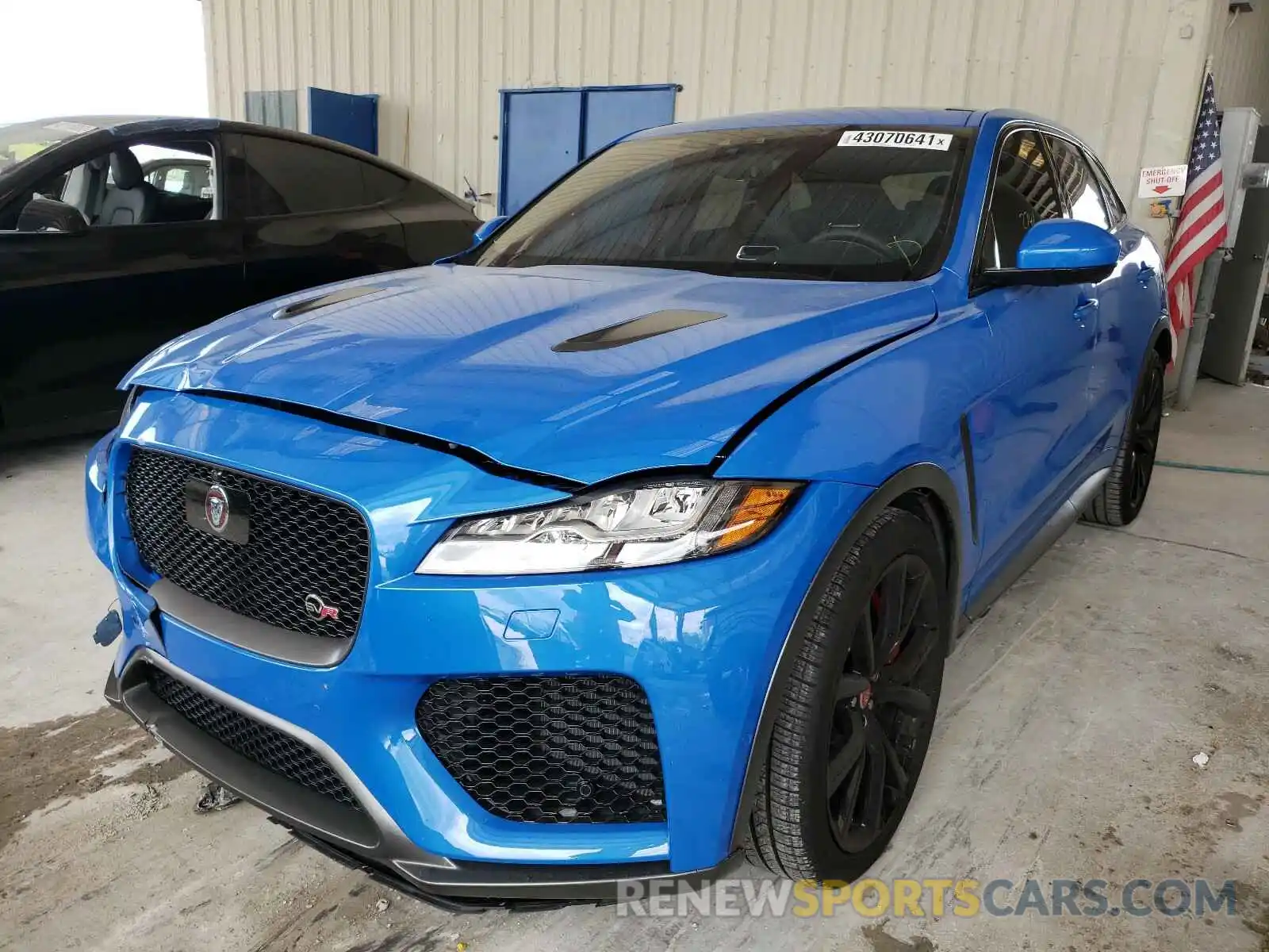 2 Photograph of a damaged car SADCZ2EE9LA630993 JAGUAR F-PACE 2020