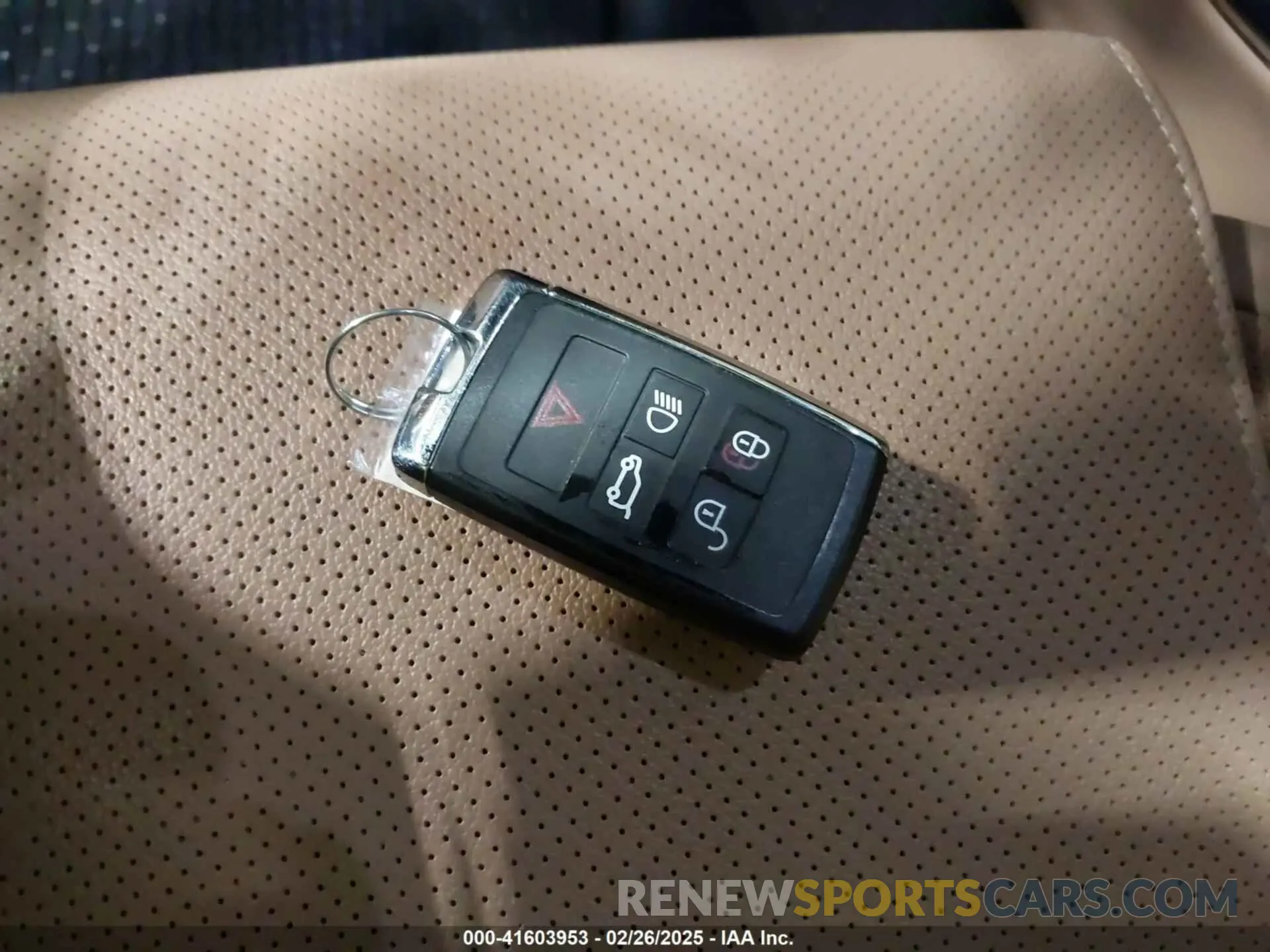 11 Photograph of a damaged car SADCJ2EU0MA680777 JAGUAR F-PACE 2021