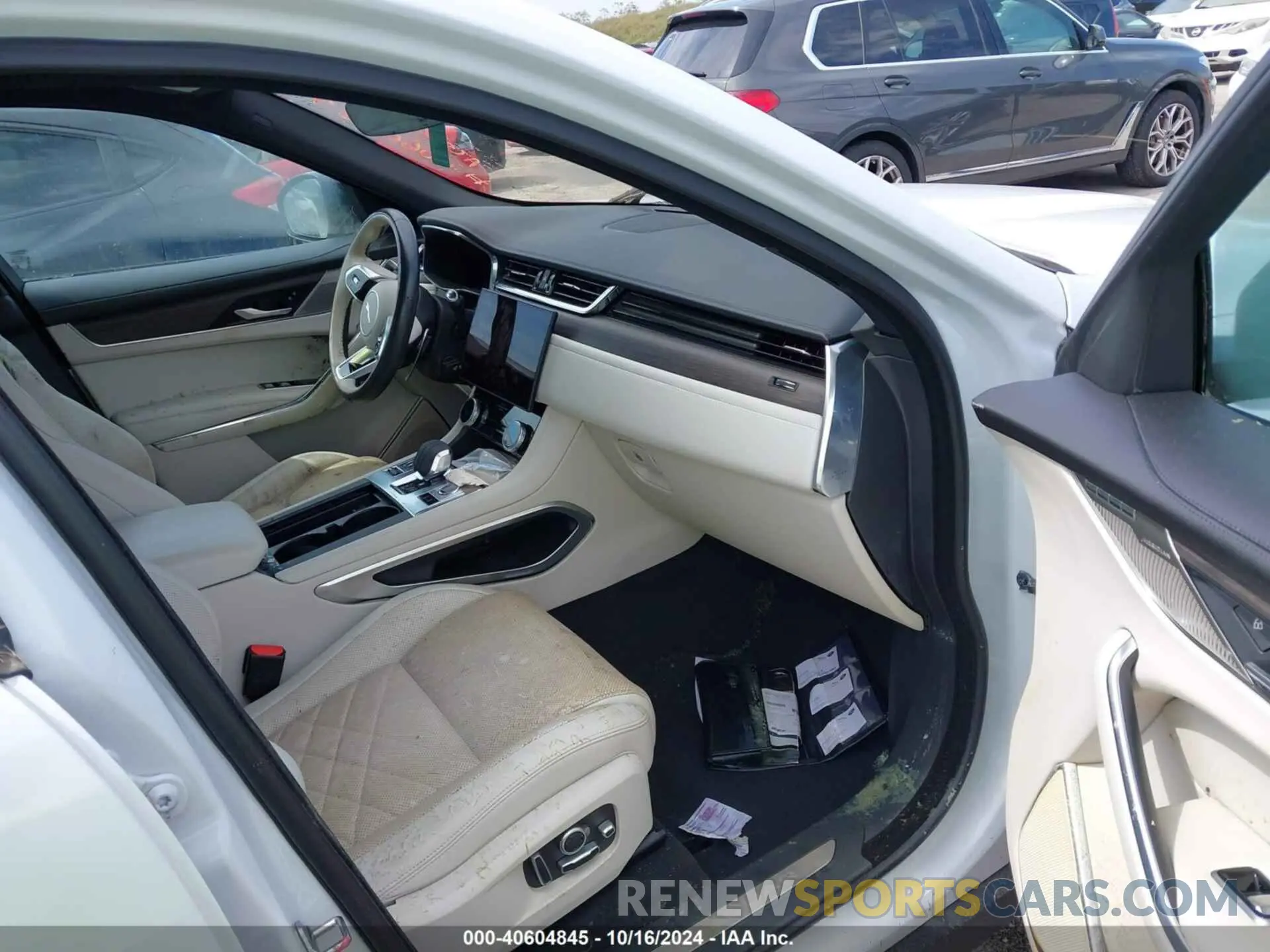 5 Photograph of a damaged car SADCJ2EU6MA686826 JAGUAR F-PACE 2021