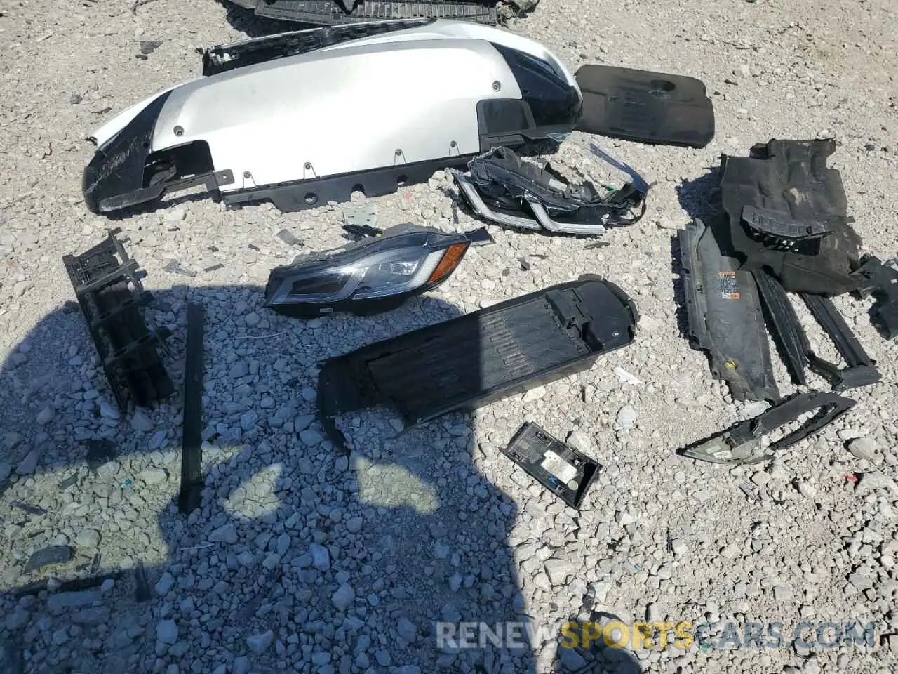 15 Photograph of a damaged car SADCJ2EU8MA669378 JAGUAR F-PACE 2021