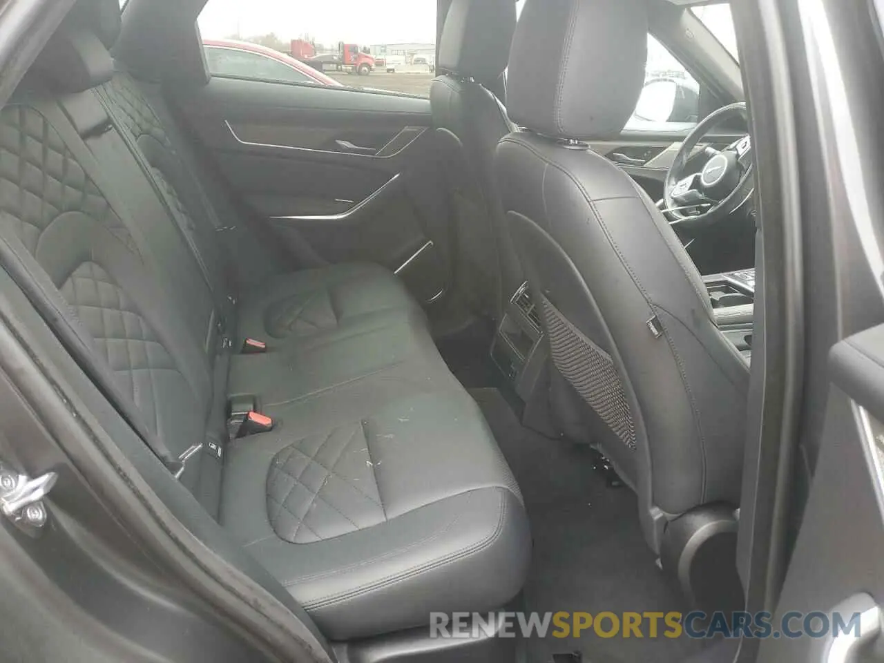 10 Photograph of a damaged car SADCJ2EX0MA681308 JAGUAR F-PACE 2021
