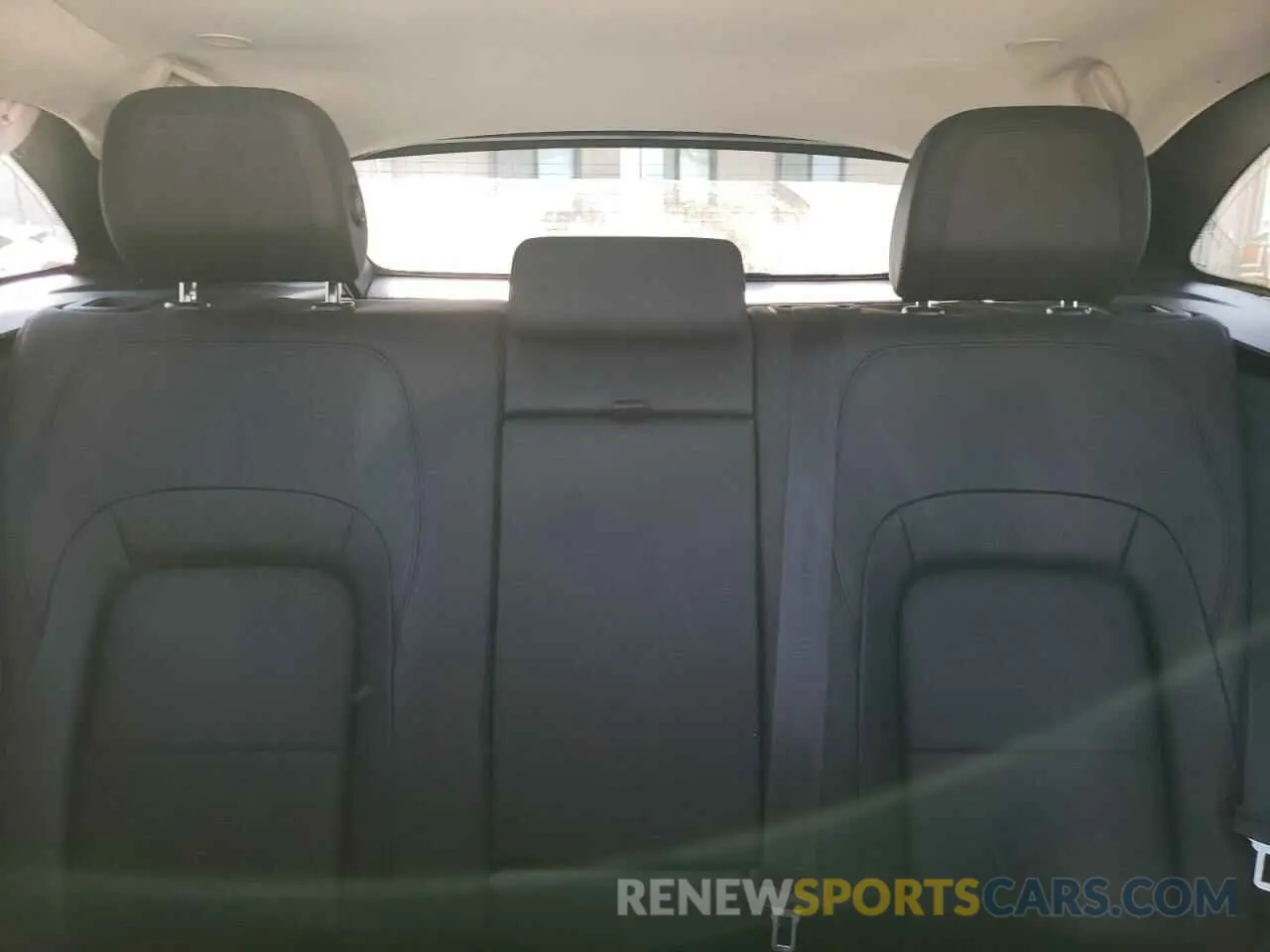 10 Photograph of a damaged car SADCJ2EX2MA677986 JAGUAR F-PACE 2021