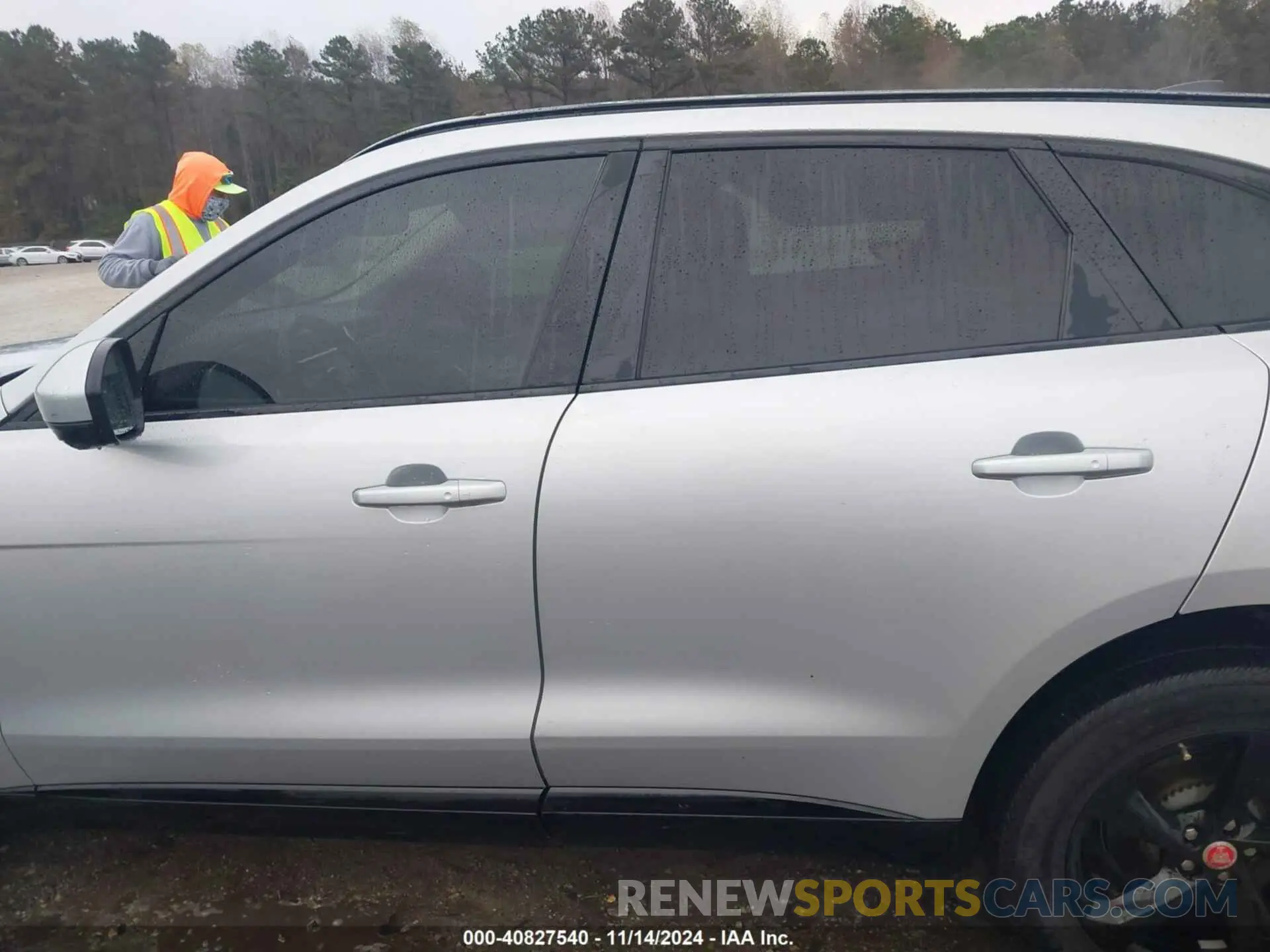 14 Photograph of a damaged car SADCJ2EX3MA667600 JAGUAR F-PACE 2021
