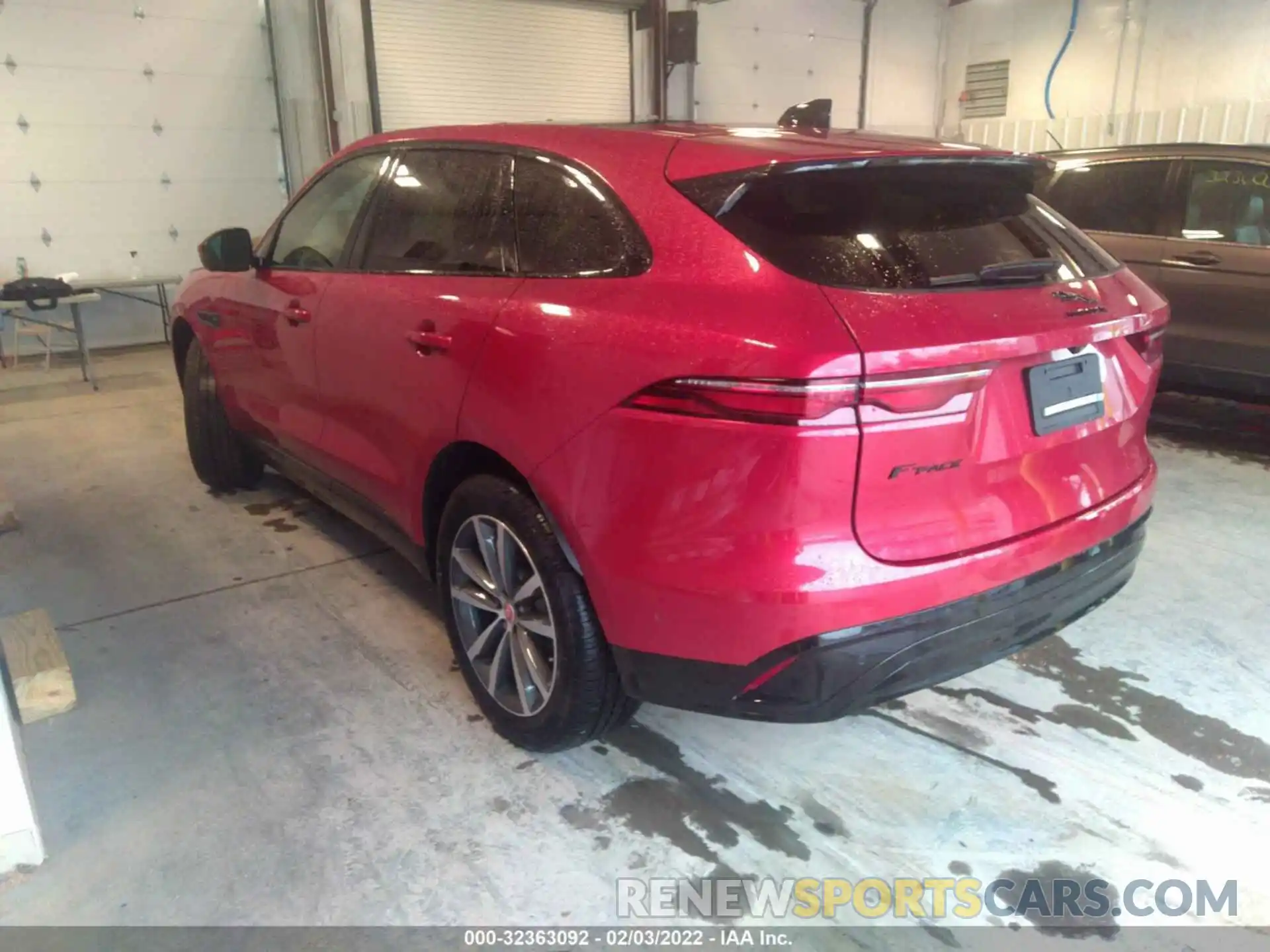 3 Photograph of a damaged car SADCJ2EX6MA674802 JAGUAR F-PACE 2021