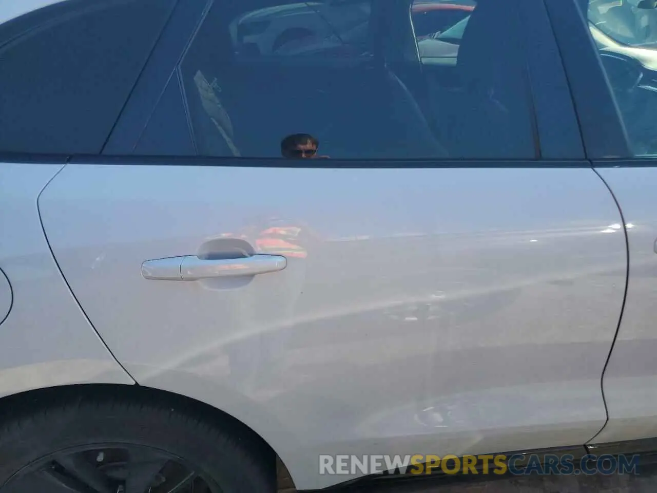 11 Photograph of a damaged car SADCJ2EX6MA687162 JAGUAR F-PACE 2021