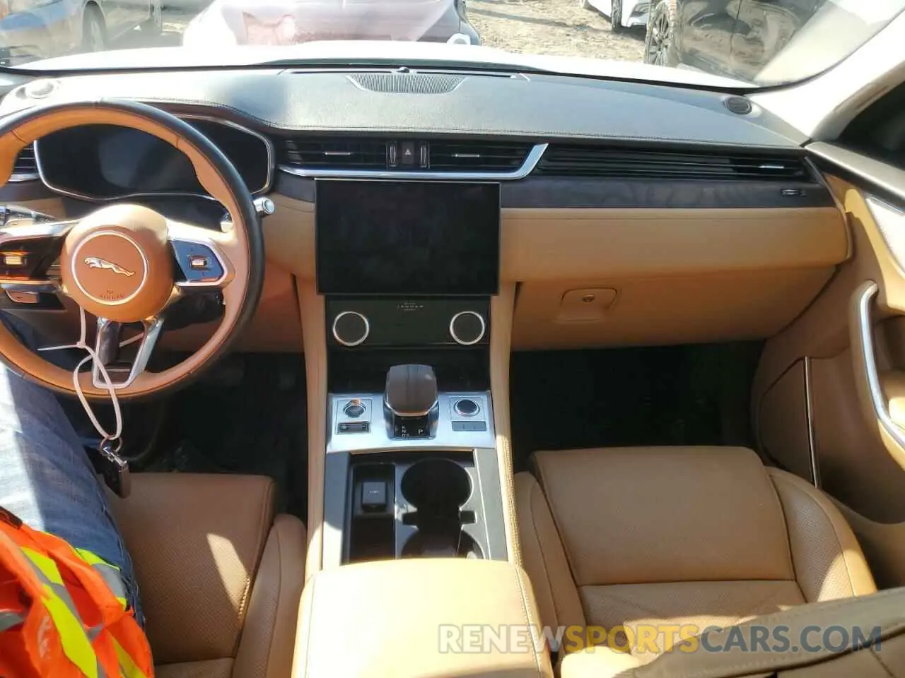 8 Photograph of a damaged car SADCJ2EX6MA687162 JAGUAR F-PACE 2021