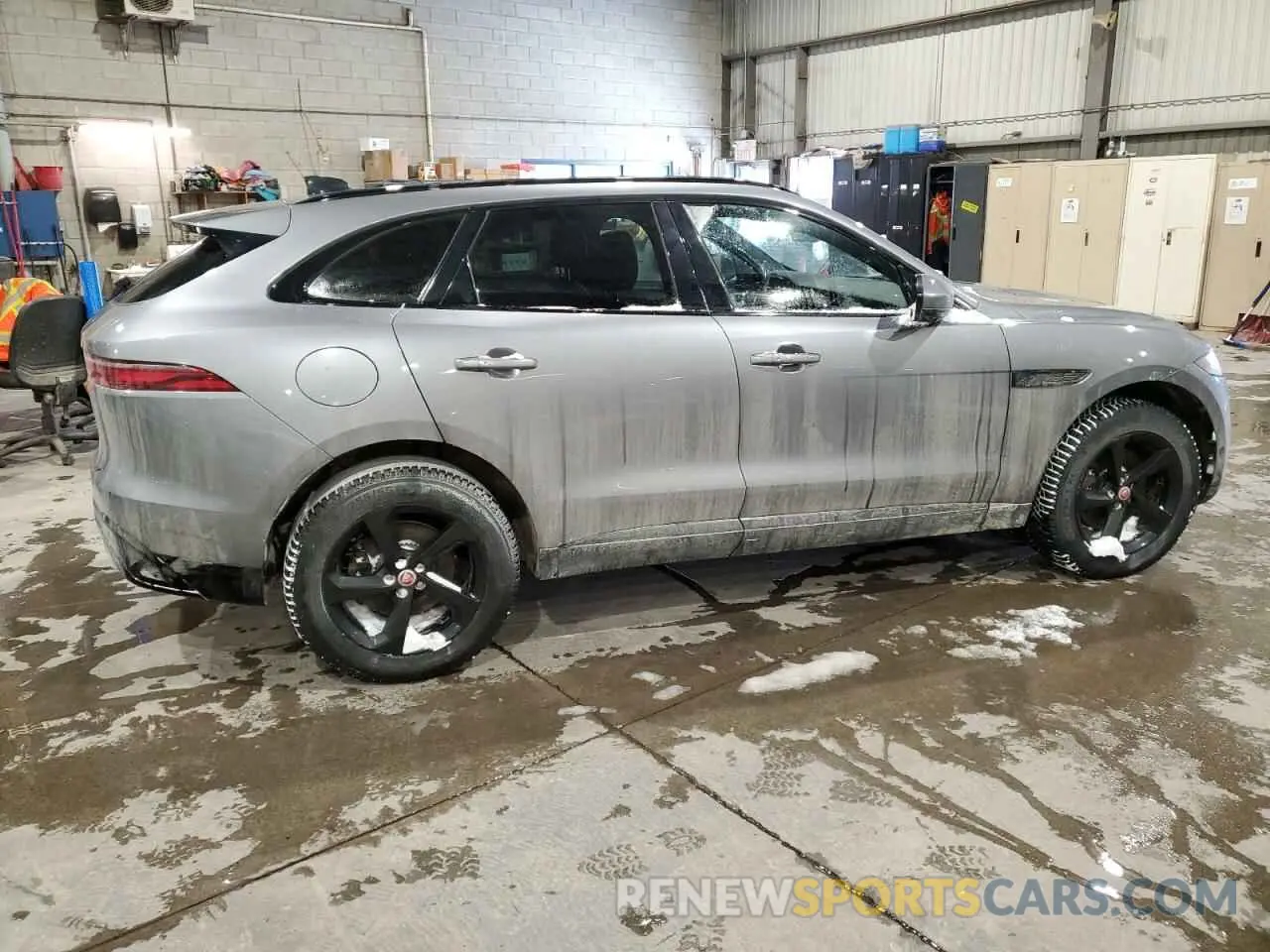 3 Photograph of a damaged car SADCJ2EX9MA683249 JAGUAR F-PACE 2021