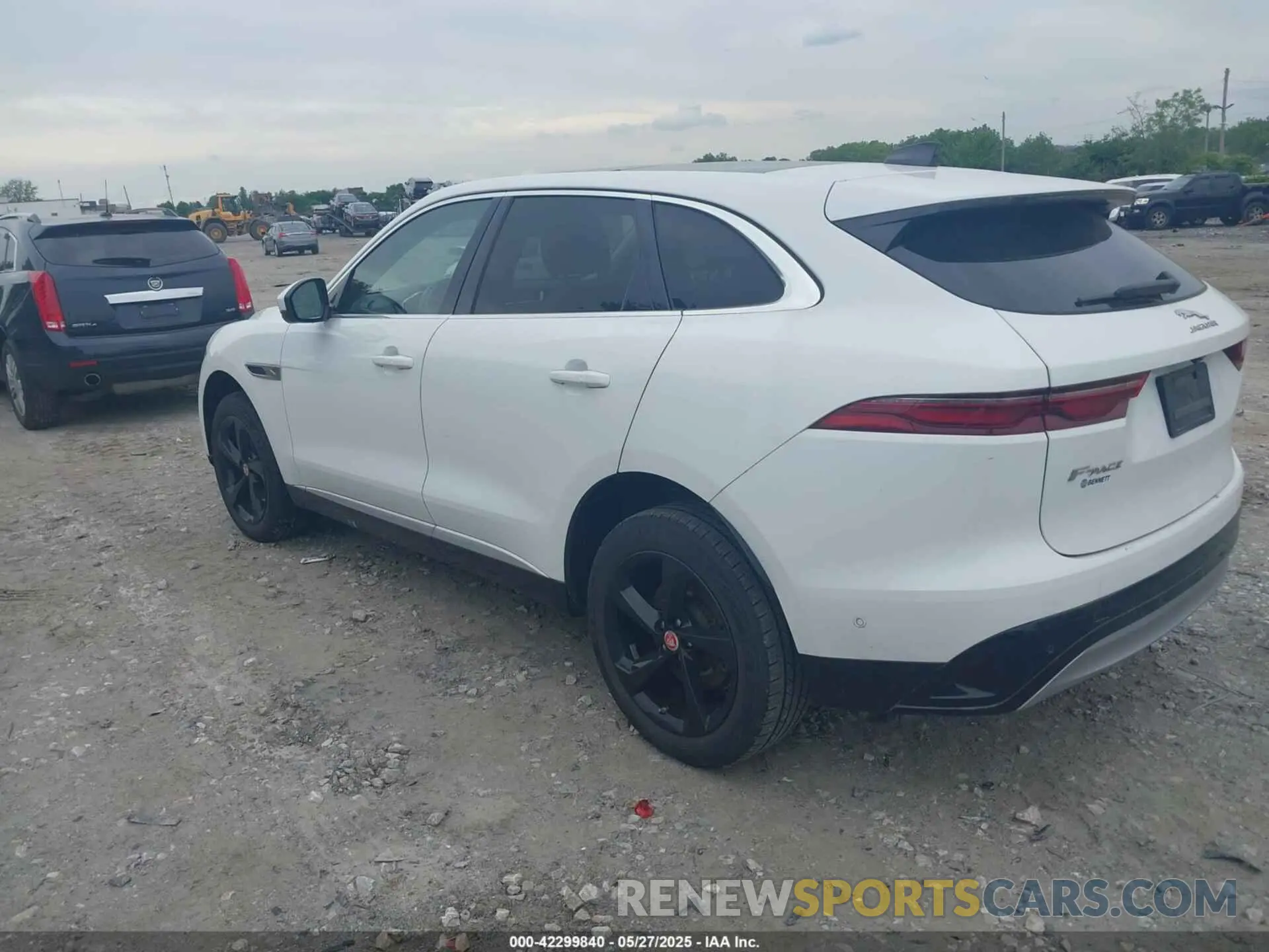 3 Photograph of a damaged car SADCK2EX8MA674992 JAGUAR F-PACE 2021