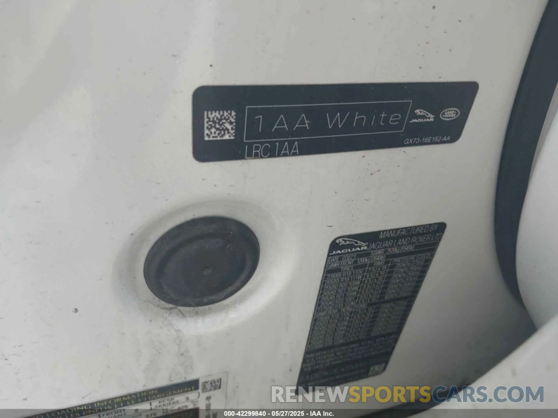 9 Photograph of a damaged car SADCK2EX8MA674992 JAGUAR F-PACE 2021
