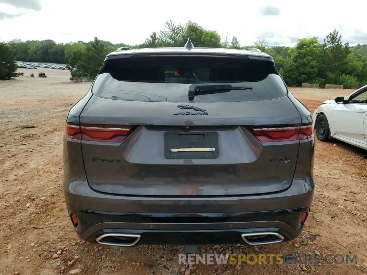 6 Photograph of a damaged car SADCT2FU3MA672861 JAGUAR F-PACE 2021