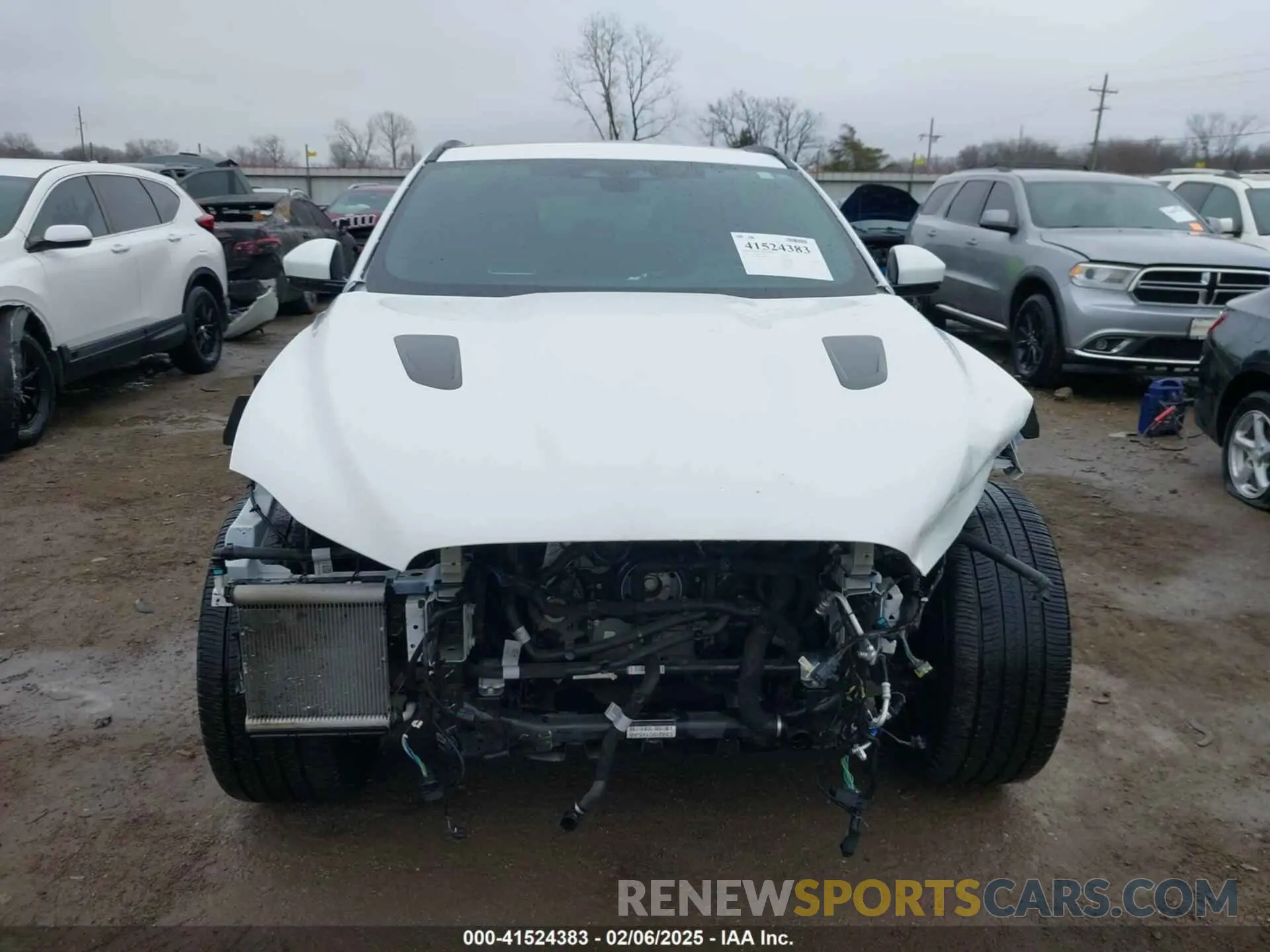 13 Photograph of a damaged car SADCZ2EE0MA688864 JAGUAR F-PACE 2021