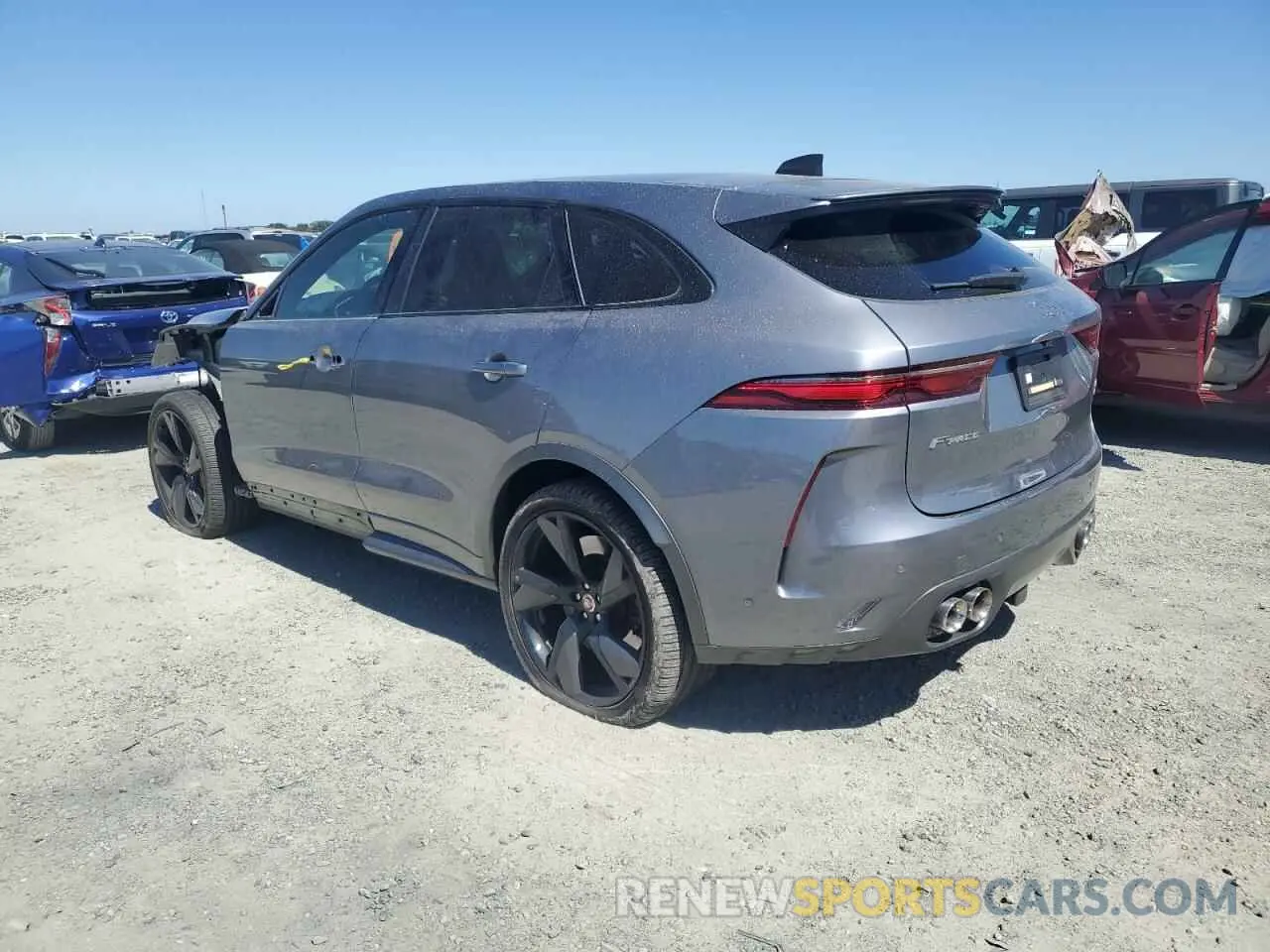 2 Photograph of a damaged car SADCZ2EE3MA681181 JAGUAR F-PACE 2021
