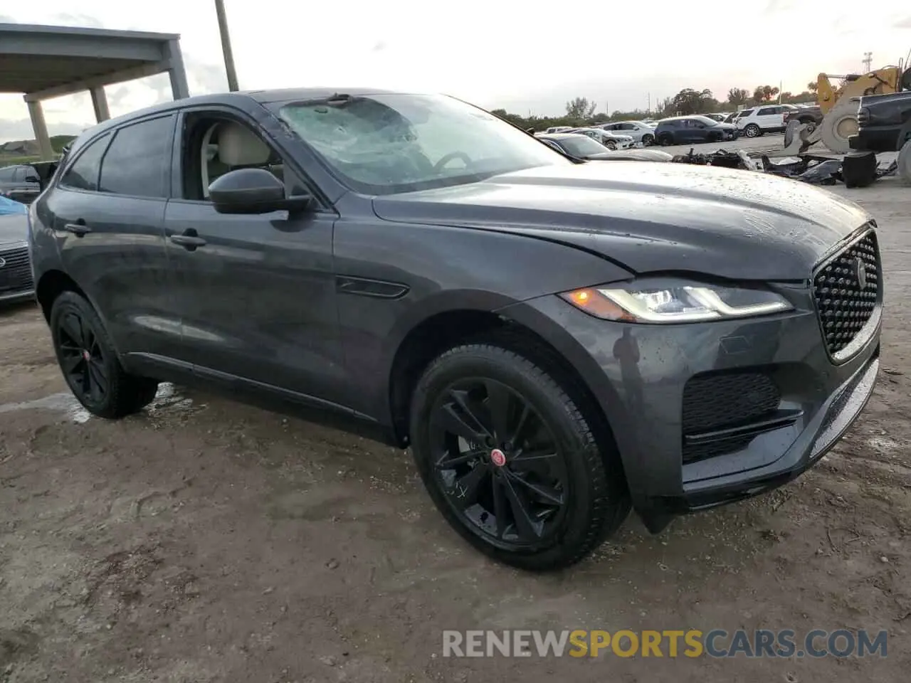 4 Photograph of a damaged car SADCJ2EX0NA693184 JAGUAR F-PACE 2022