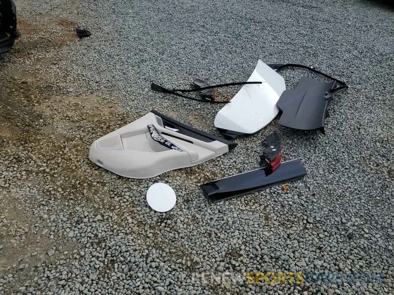 13 Photograph of a damaged car SADCJ2EX3NA689792 JAGUAR F-PACE 2022