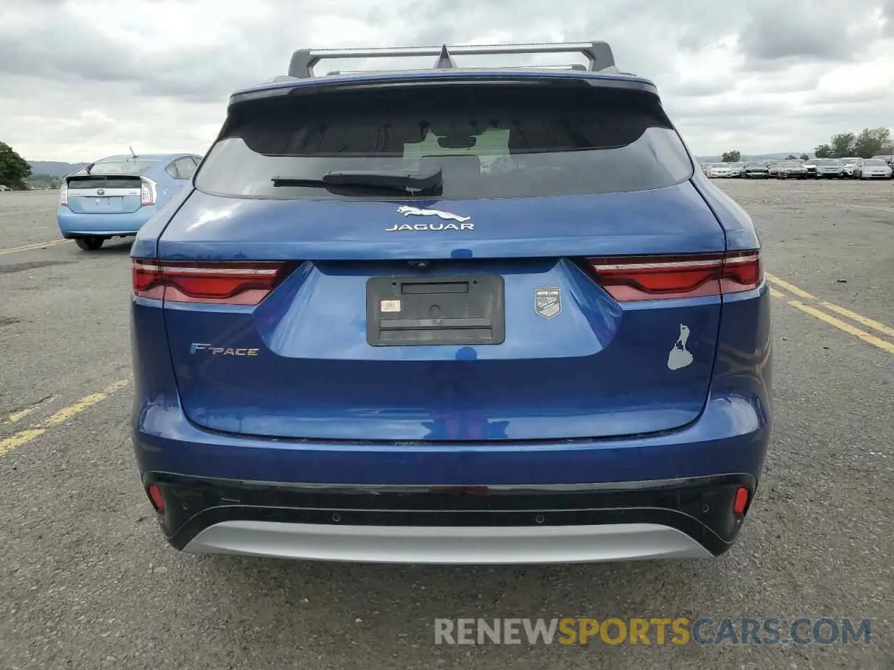 6 Photograph of a damaged car SADCJ2EX4NA689249 JAGUAR F-PACE 2022