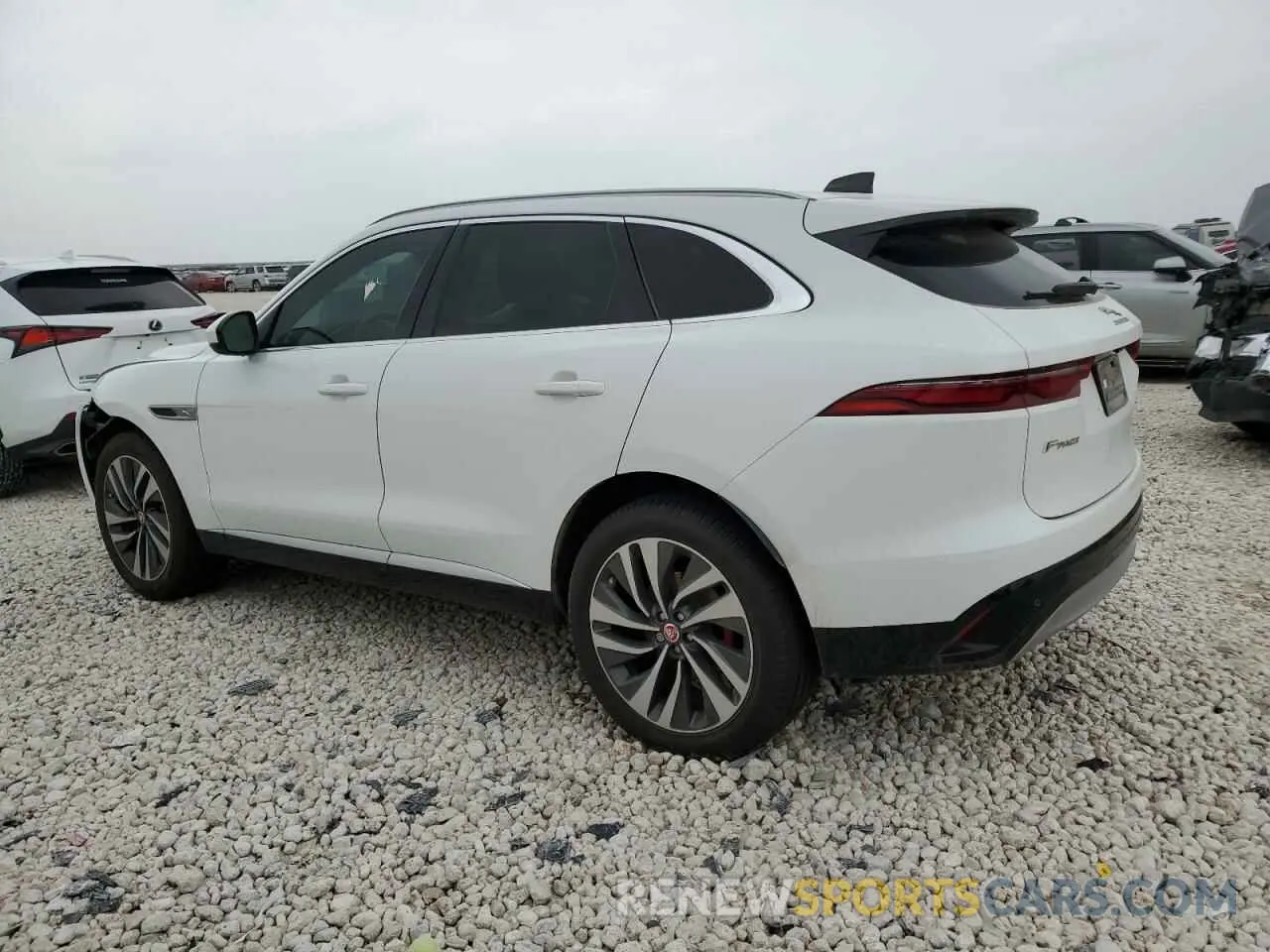 2 Photograph of a damaged car SADCJ2EX6NA702096 JAGUAR F-PACE 2022