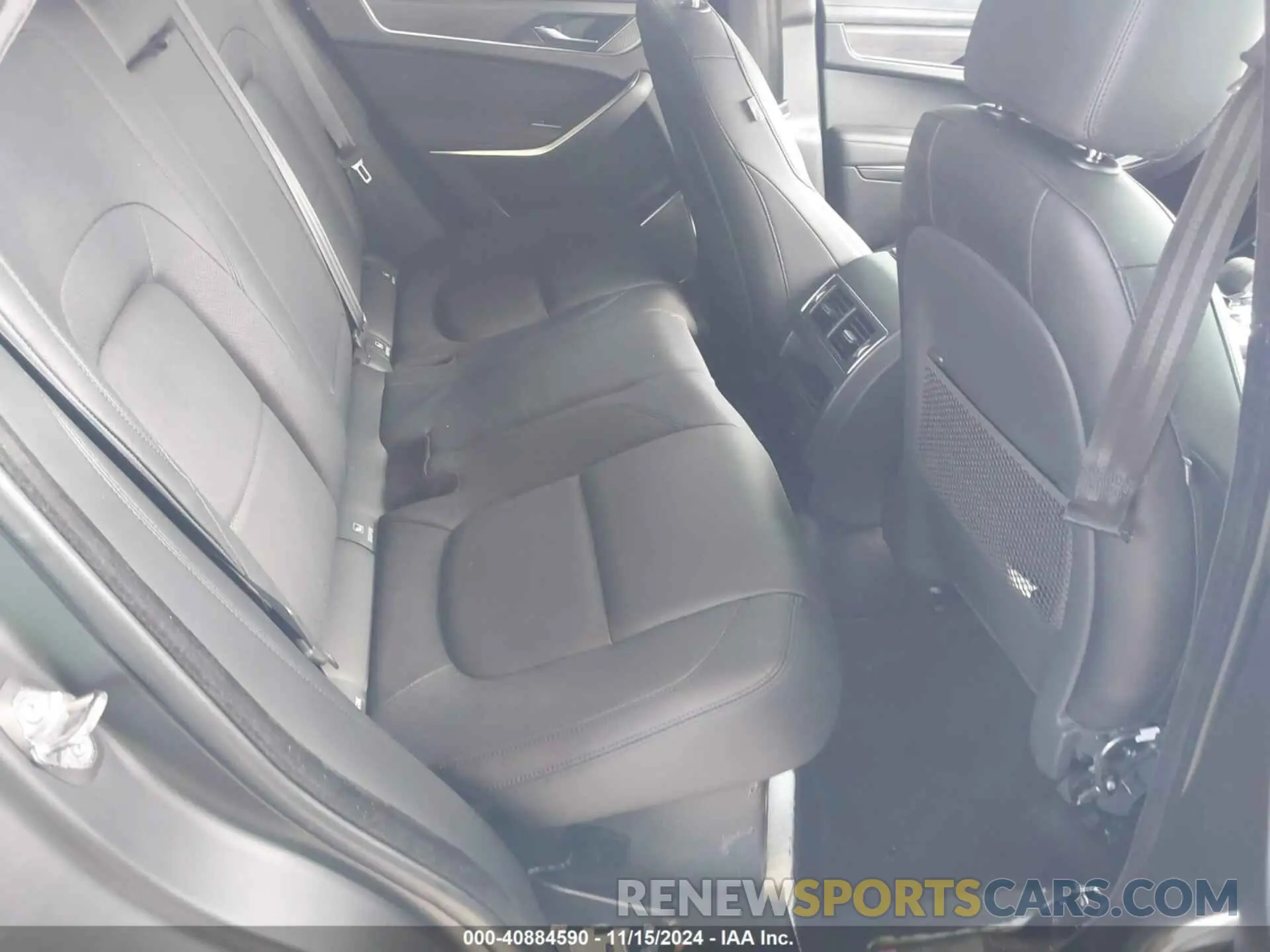 8 Photograph of a damaged car SADCJ2EX7NA697684 JAGUAR F-PACE 2022