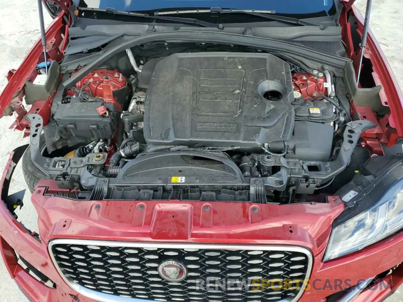 13 Photograph of a damaged car SADCJ2EXXNA698439 JAGUAR F-PACE 2022