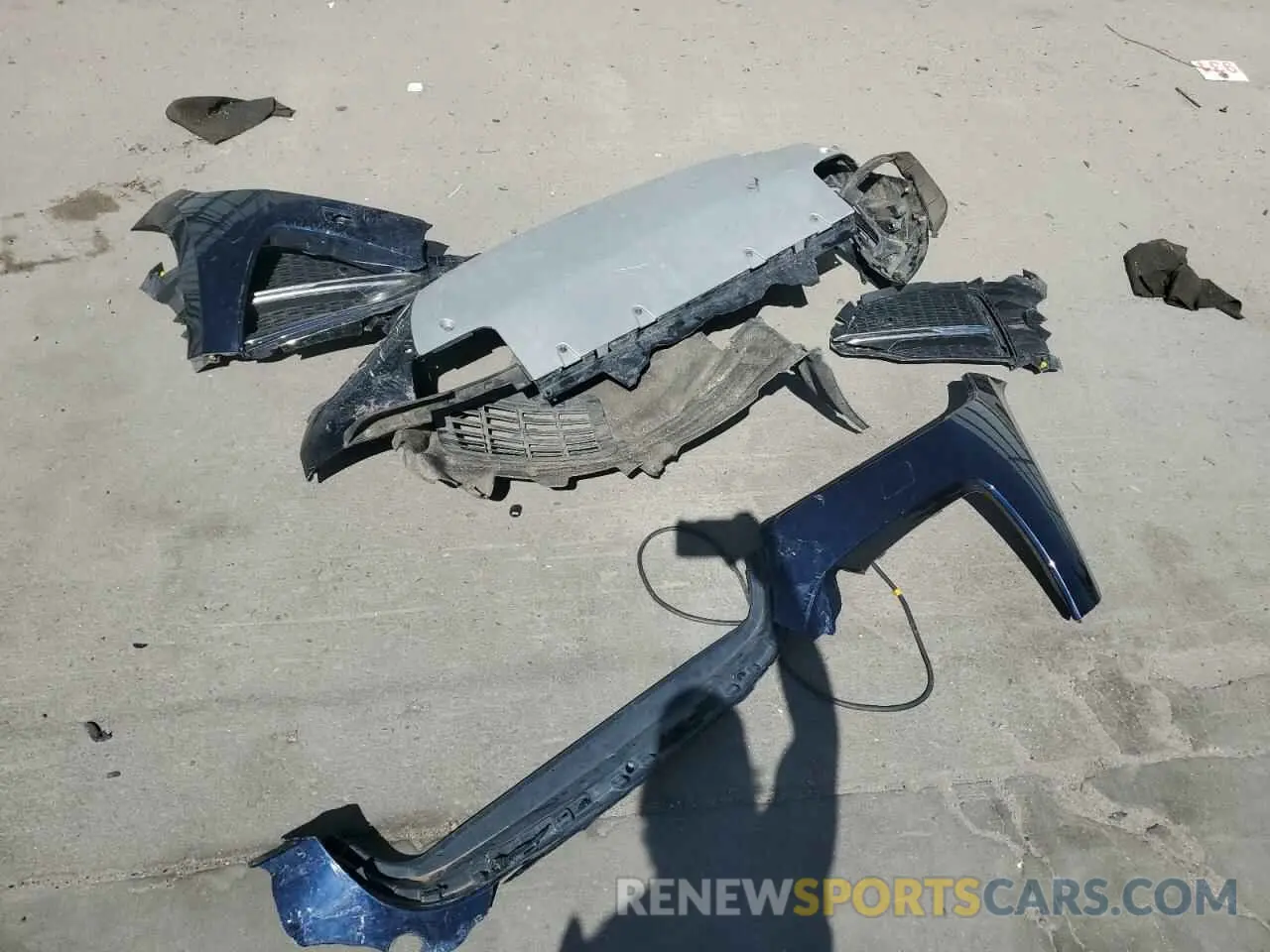 13 Photograph of a damaged car SADCJ2EXXNA701629 JAGUAR F-PACE 2022