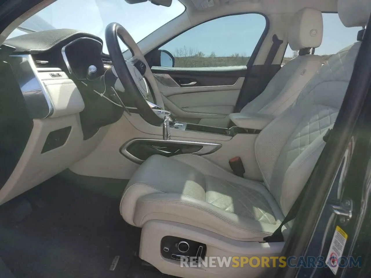 7 Photograph of a damaged car SADCJ2EXXNA701629 JAGUAR F-PACE 2022