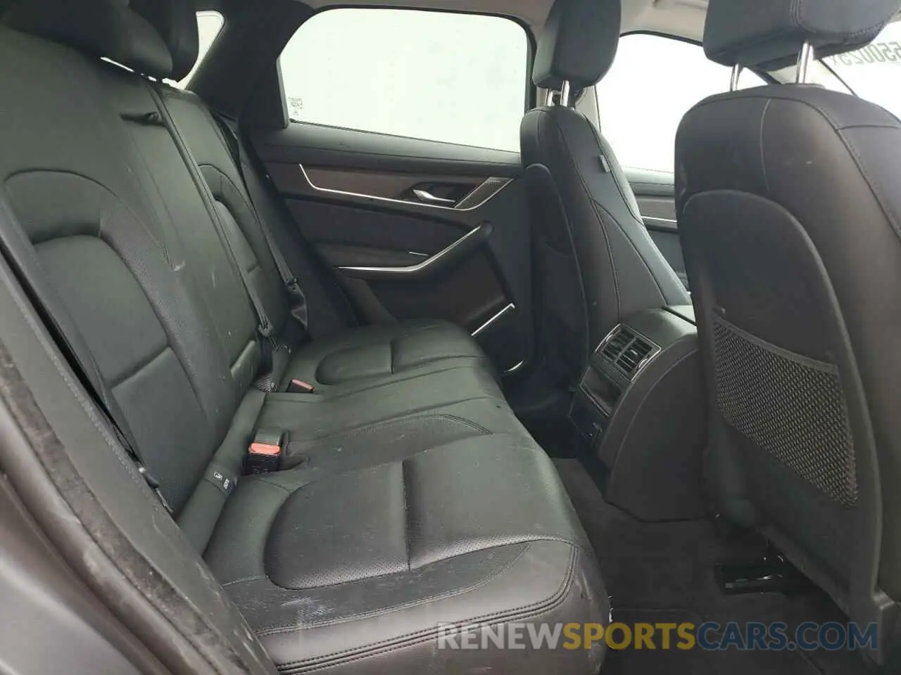 11 Photograph of a damaged car SADCJ2EX0PA714523 JAGUAR F-PACE 2023