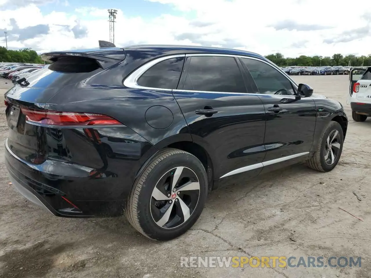 3 Photograph of a damaged car SADCJ2EX0PA718006 JAGUAR F-PACE 2023