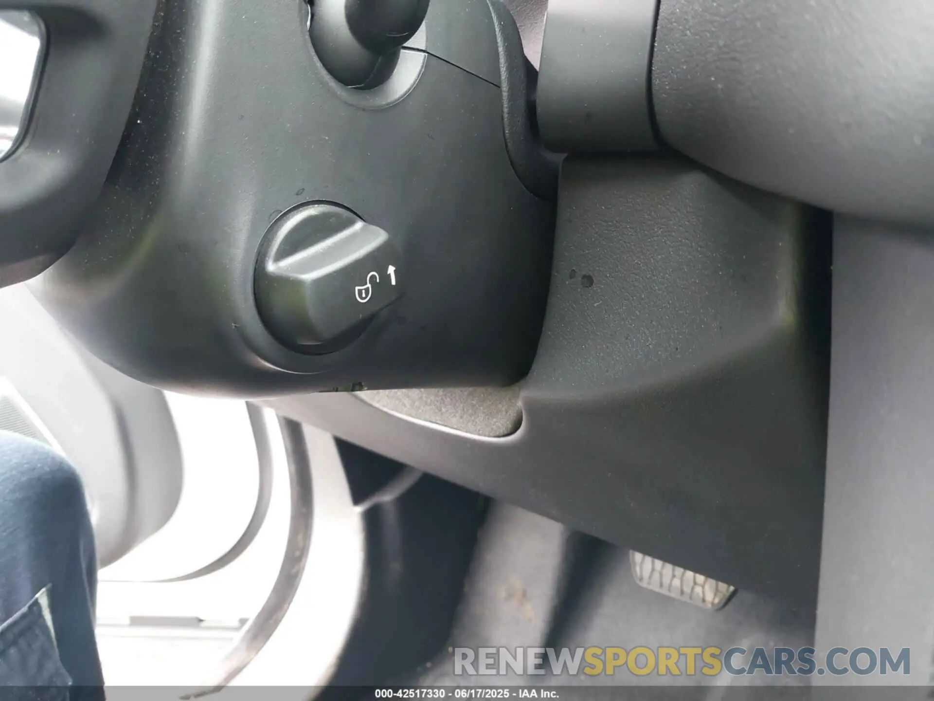 11 Photograph of a damaged car SADCJ2EX3PA704813 JAGUAR F-PACE 2023