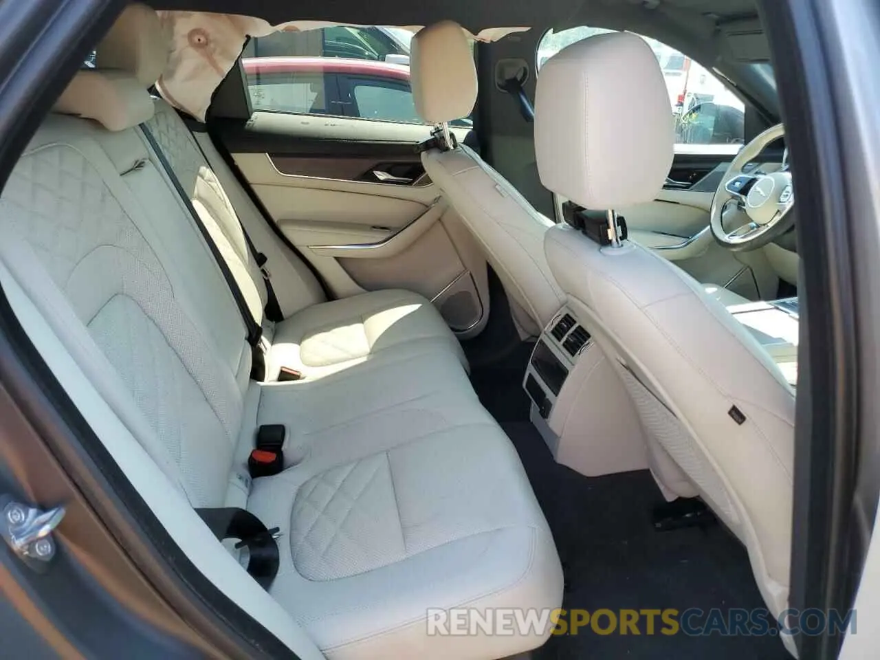 11 Photograph of a damaged car SADCJ2EX4PA708952 JAGUAR F-PACE 2023