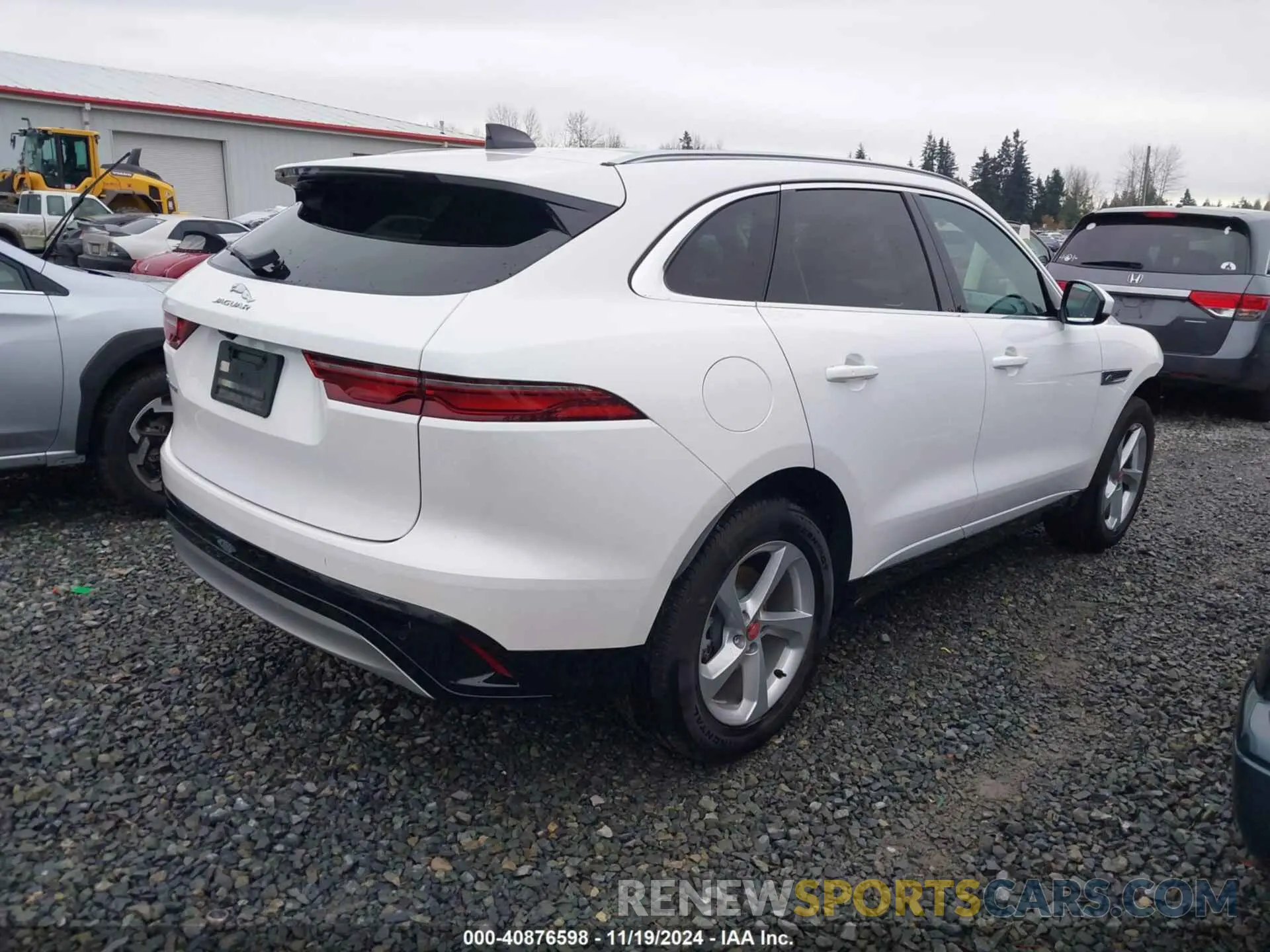4 Photograph of a damaged car SADCJ2EX7PA705835 JAGUAR F-PACE 2023