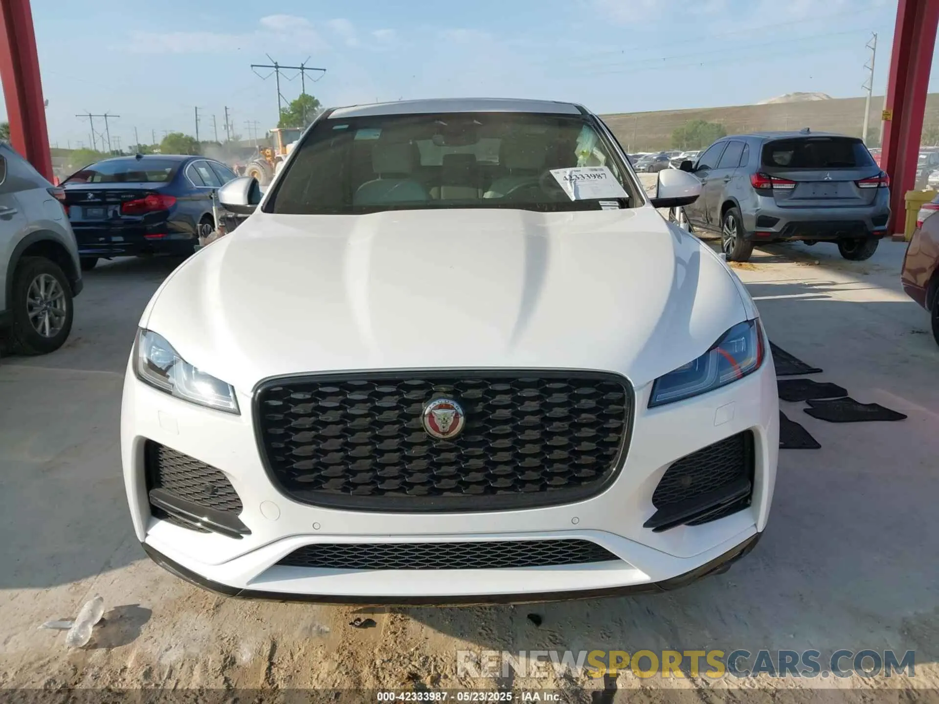 12 Photograph of a damaged car SADCJ2EX8PA708744 JAGUAR F-PACE 2023