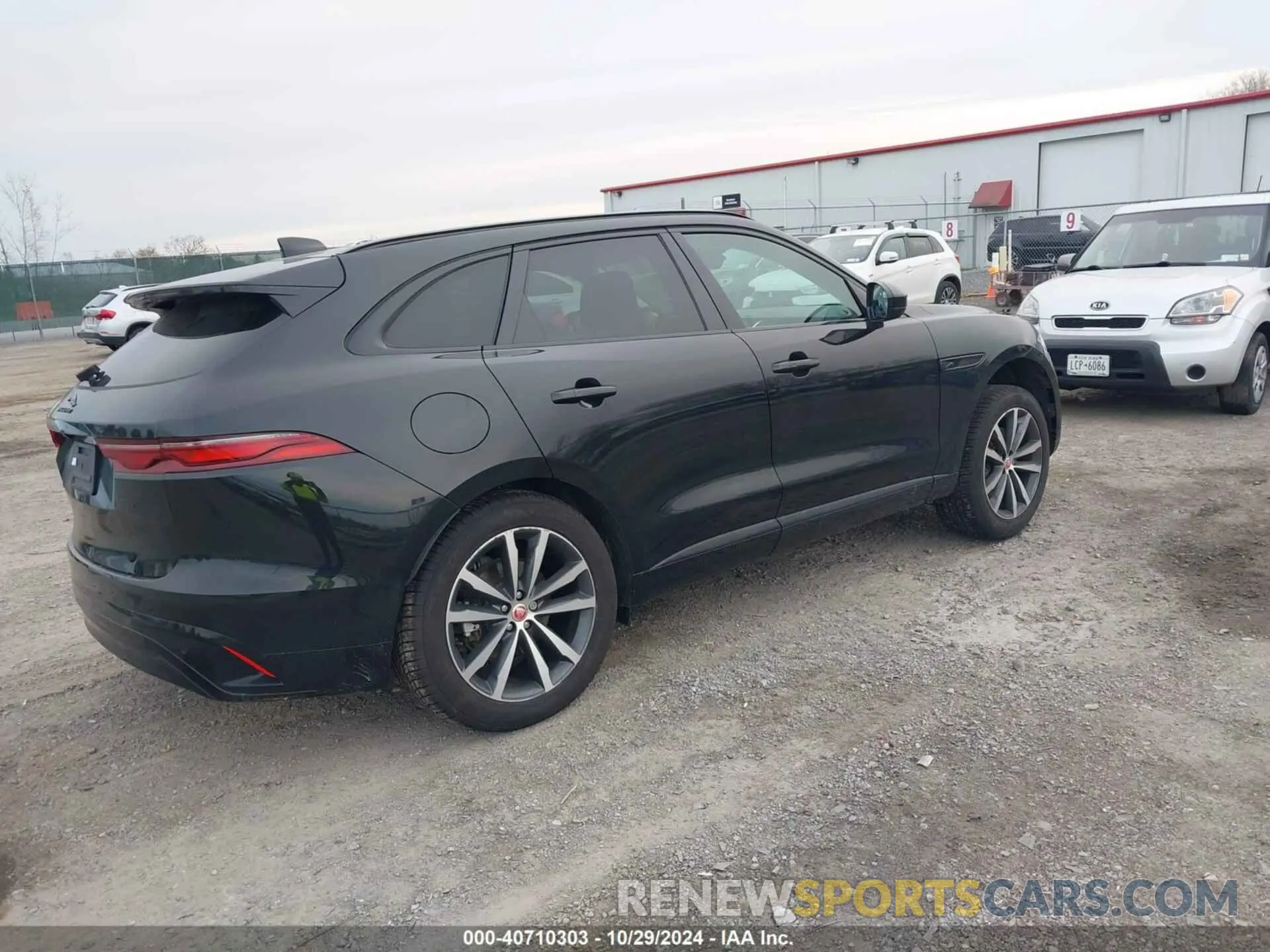 4 Photograph of a damaged car SADCJ2EXXPA711810 JAGUAR F-PACE 2023