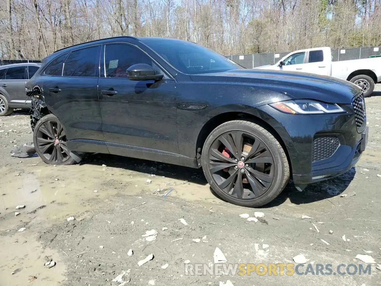 4 Photograph of a damaged car SADCT2FU0PA711975 JAGUAR F-PACE 2023