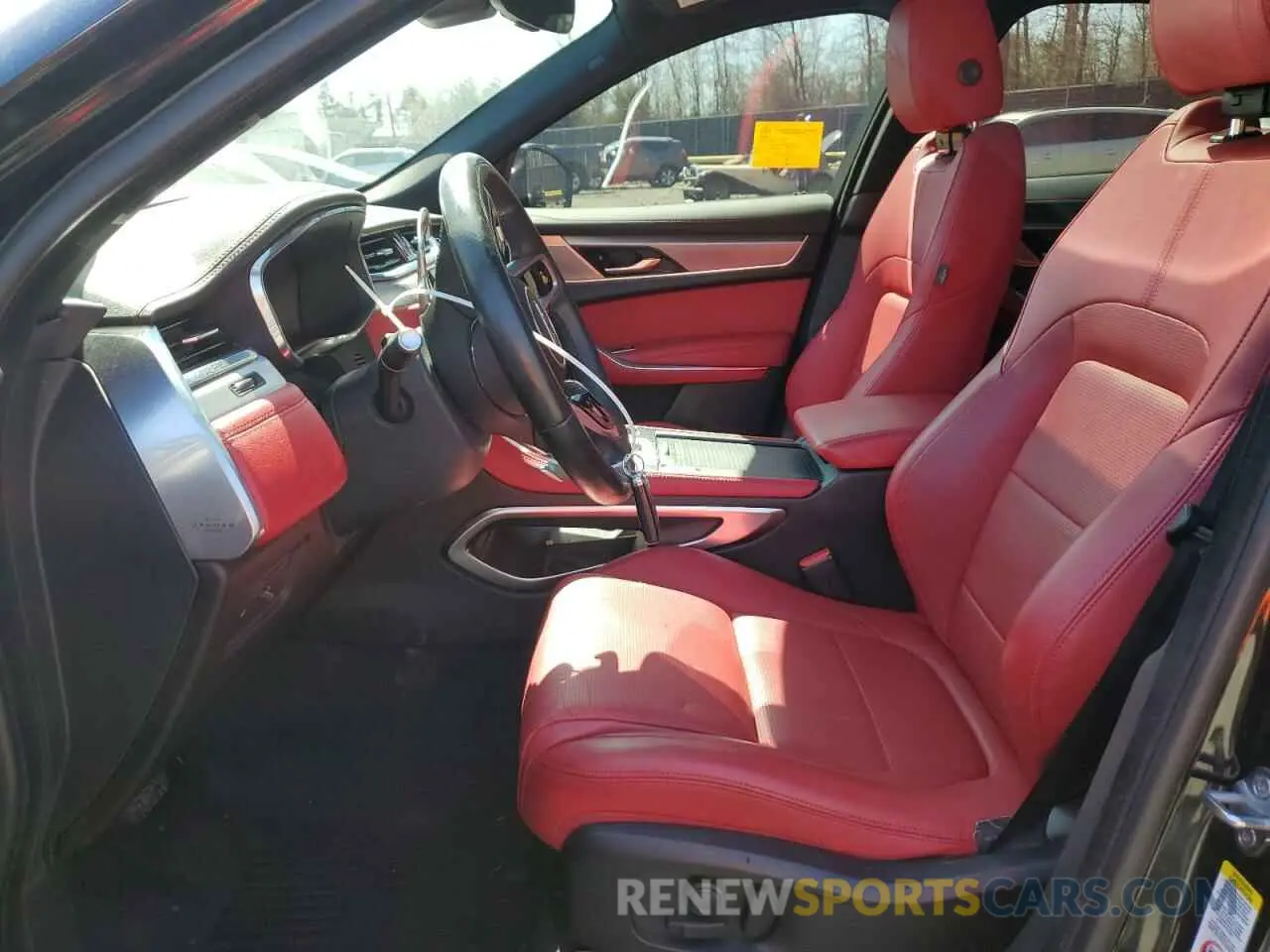 7 Photograph of a damaged car SADCT2FU0PA711975 JAGUAR F-PACE 2023