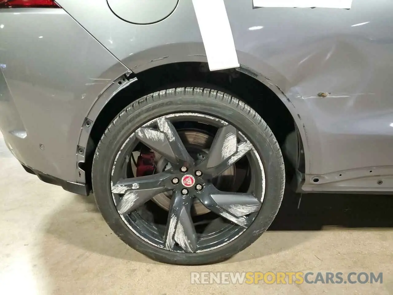 14 Photograph of a damaged car SADCZ2EE1PA704896 JAGUAR F-PACE 2023